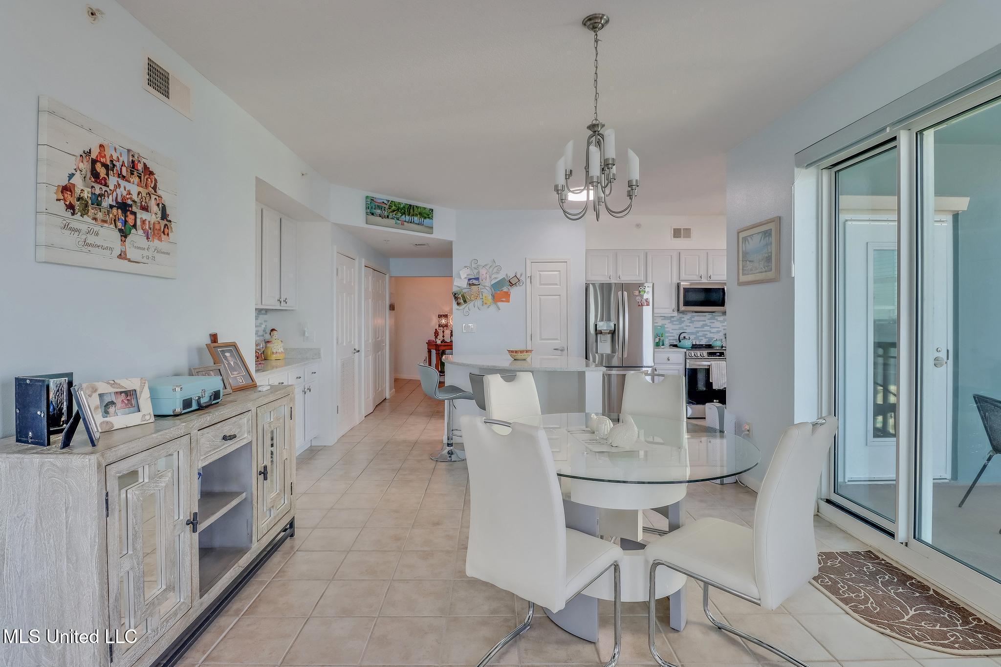 2228 Beach Drive Property Photo 5