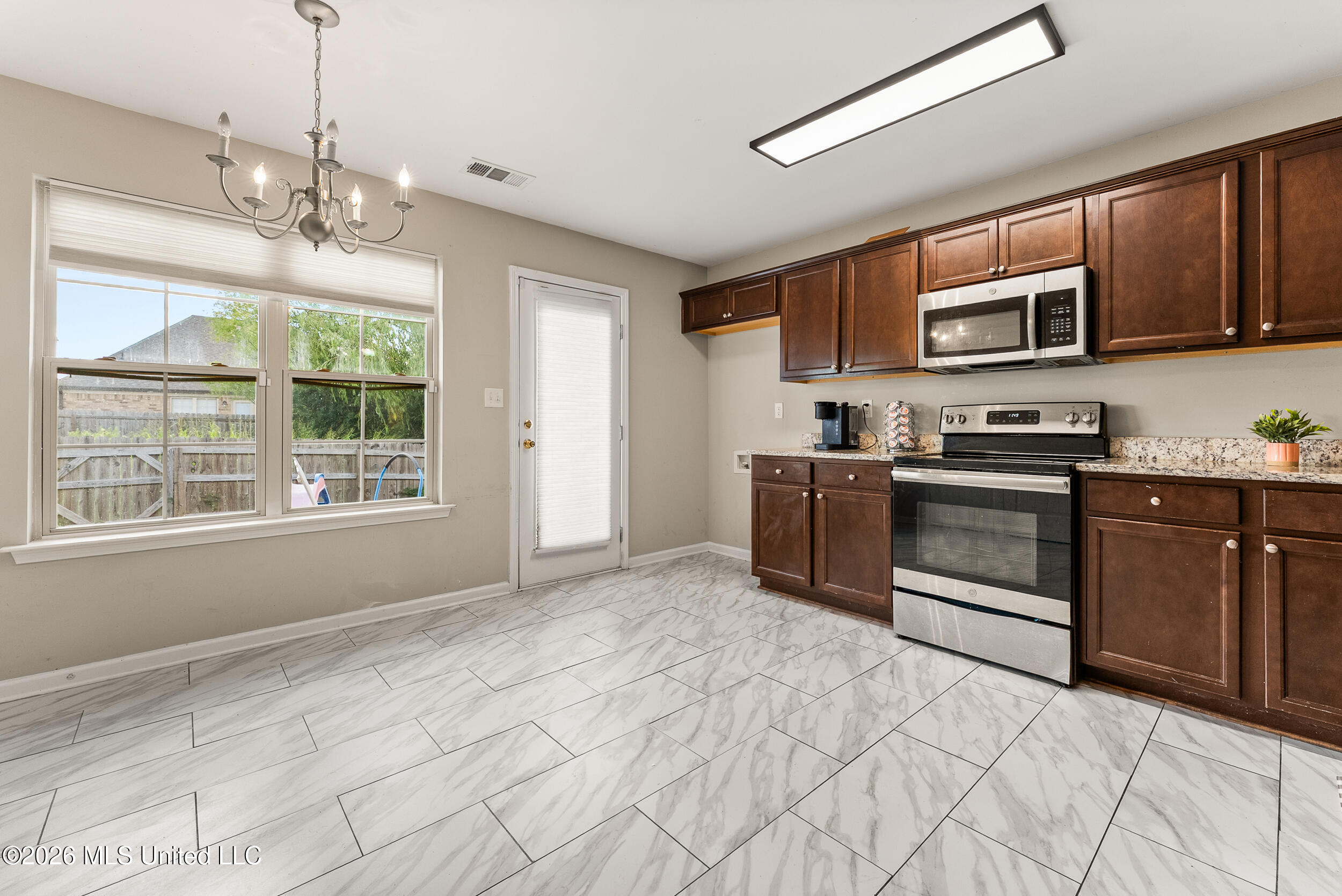 1195 E Lake Boulevard Property Photo 7