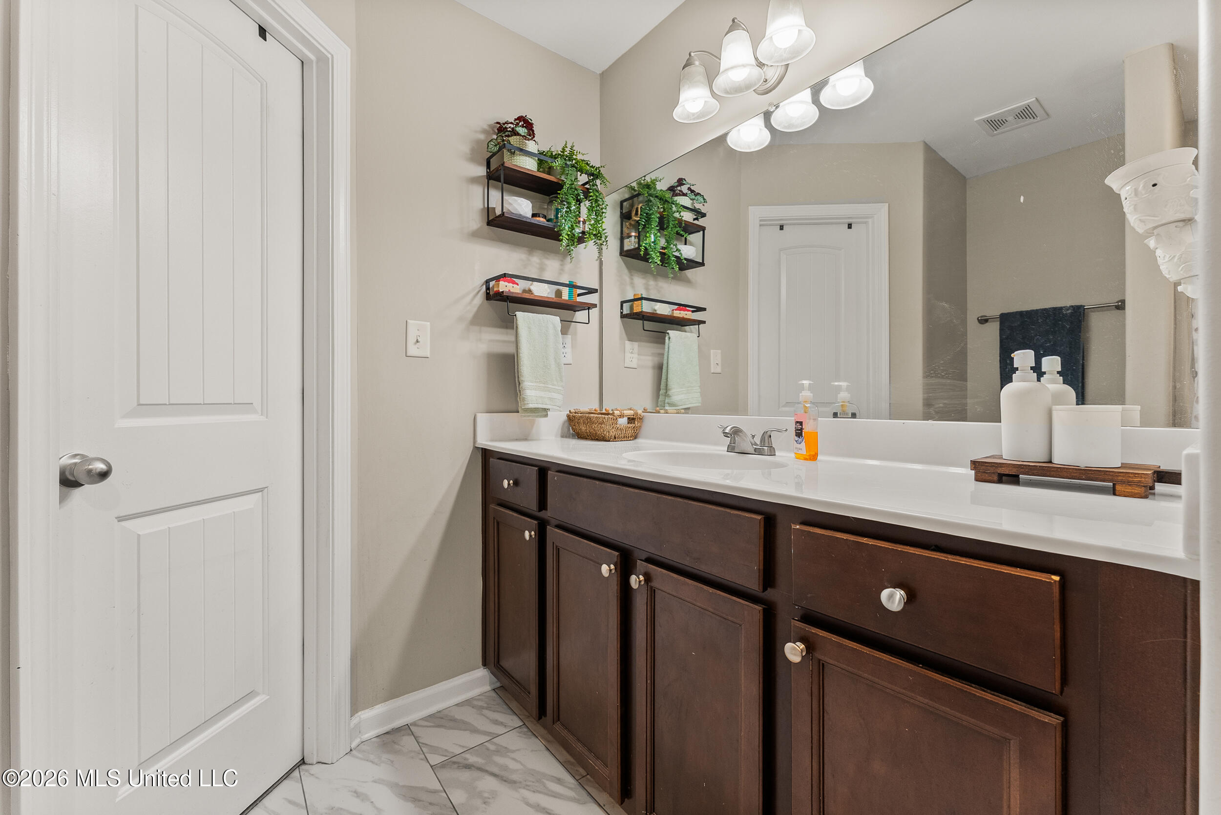 1195 E Lake Boulevard Property Photo 13