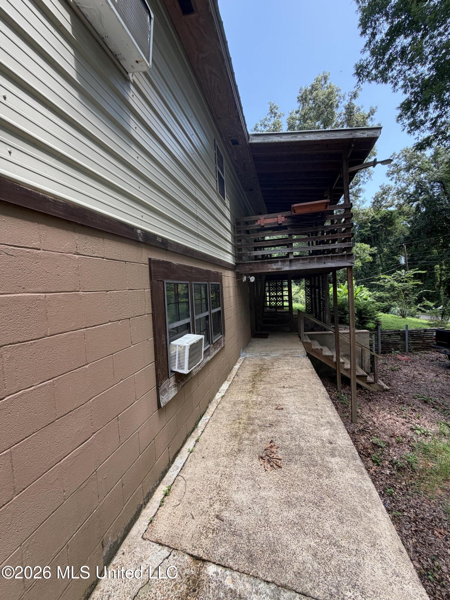 91 Hillside Drive Property Photo 8