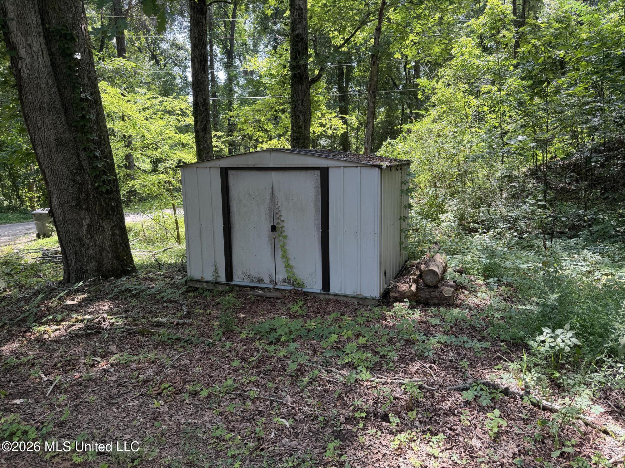 91 Hillside Drive Property Photo 10