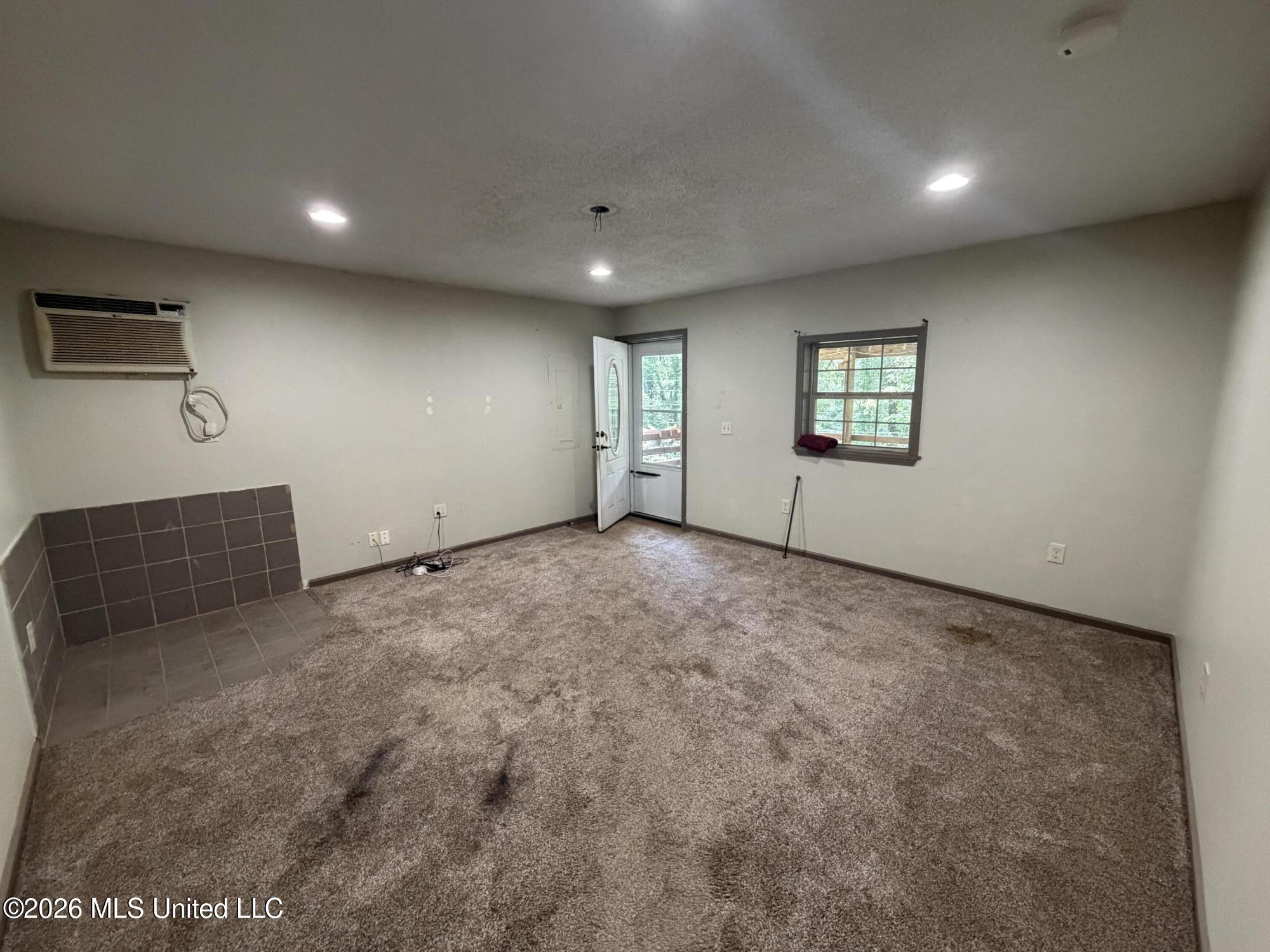 91 Hillside Drive Property Photo 13