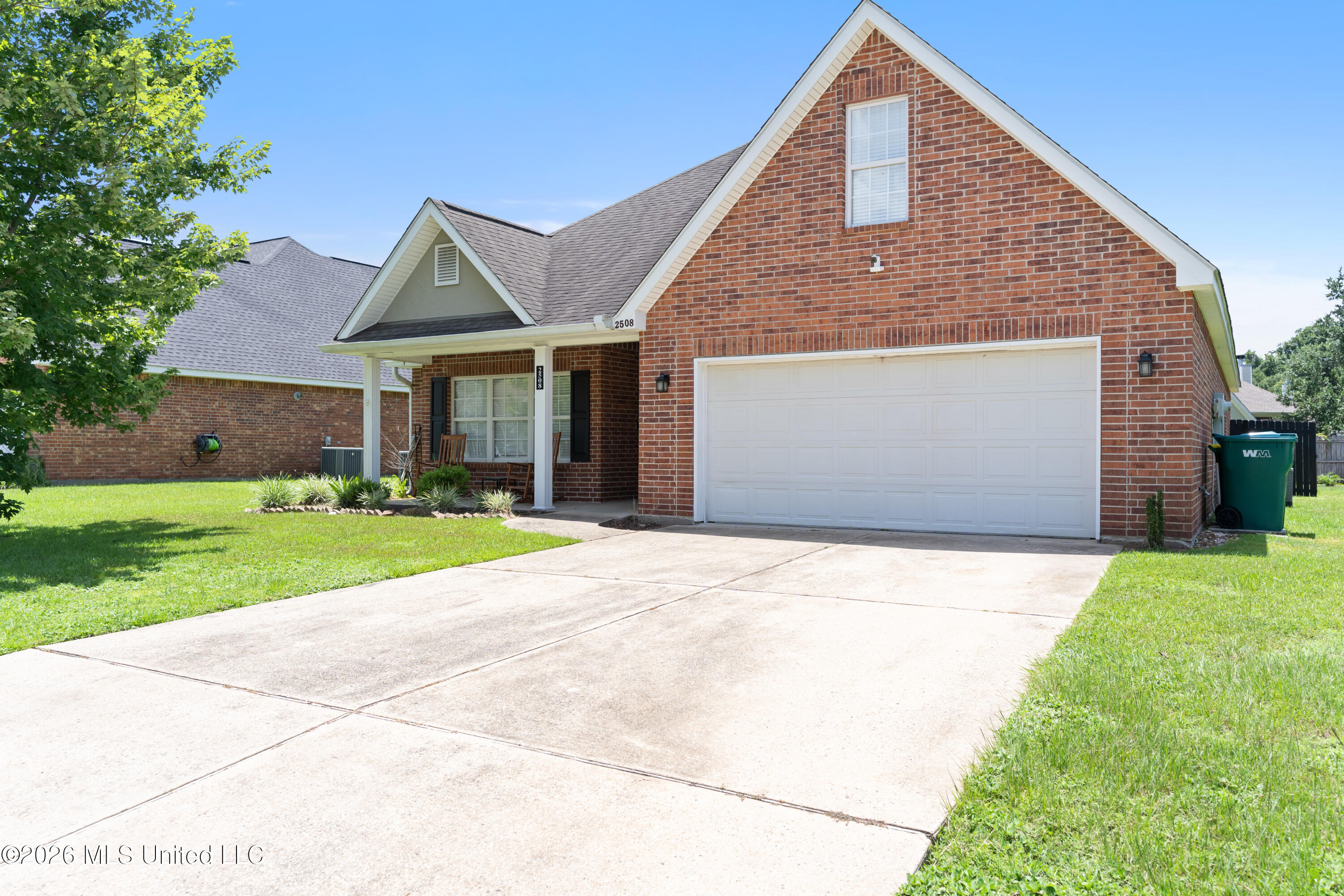 2508 Rue Beaux Chenes Property Photo 2
