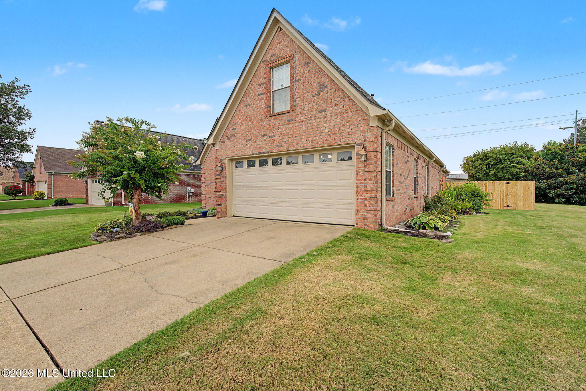 5981 Sheffield Drive Property Photo 4