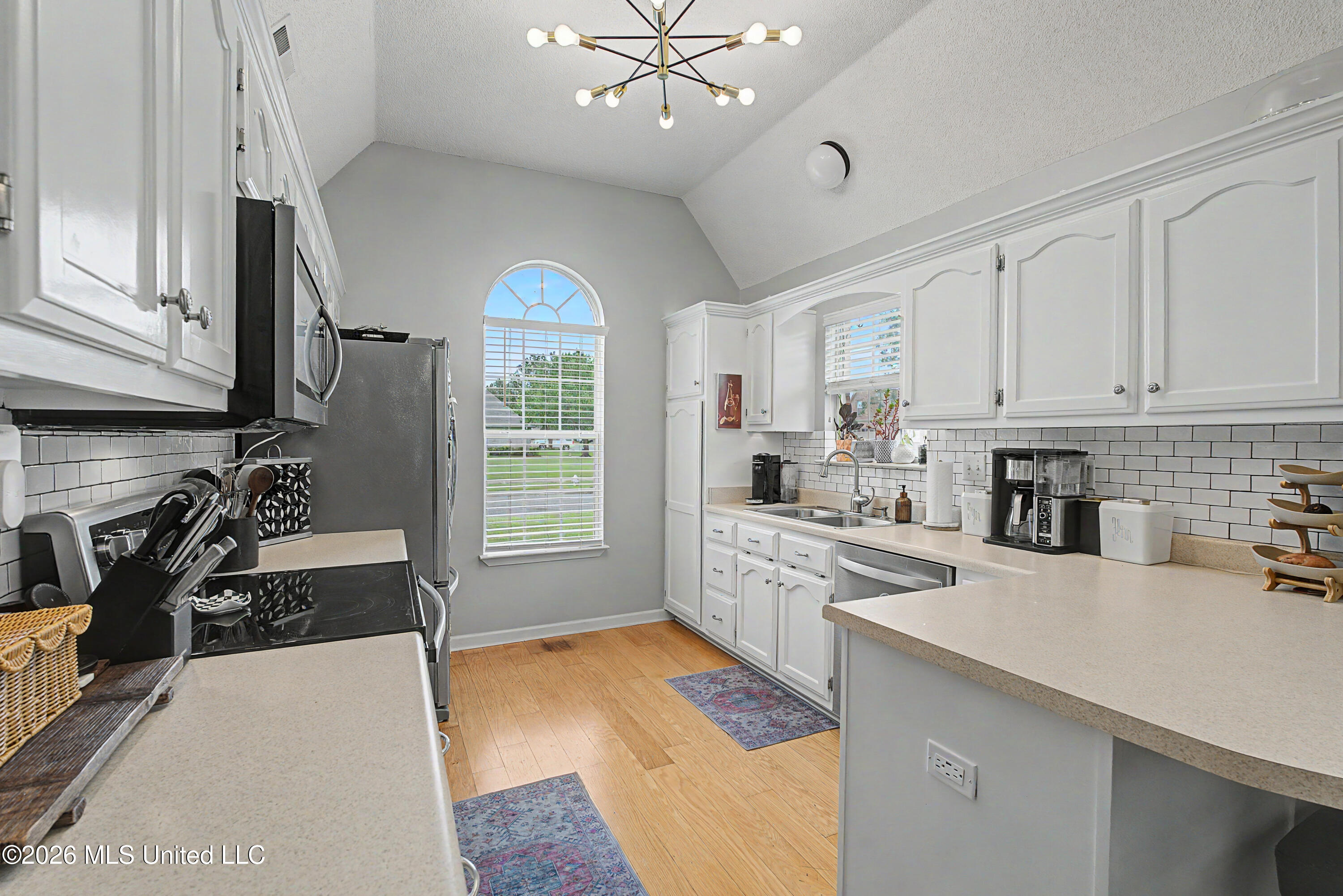 5981 Sheffield Drive Property Photo 11