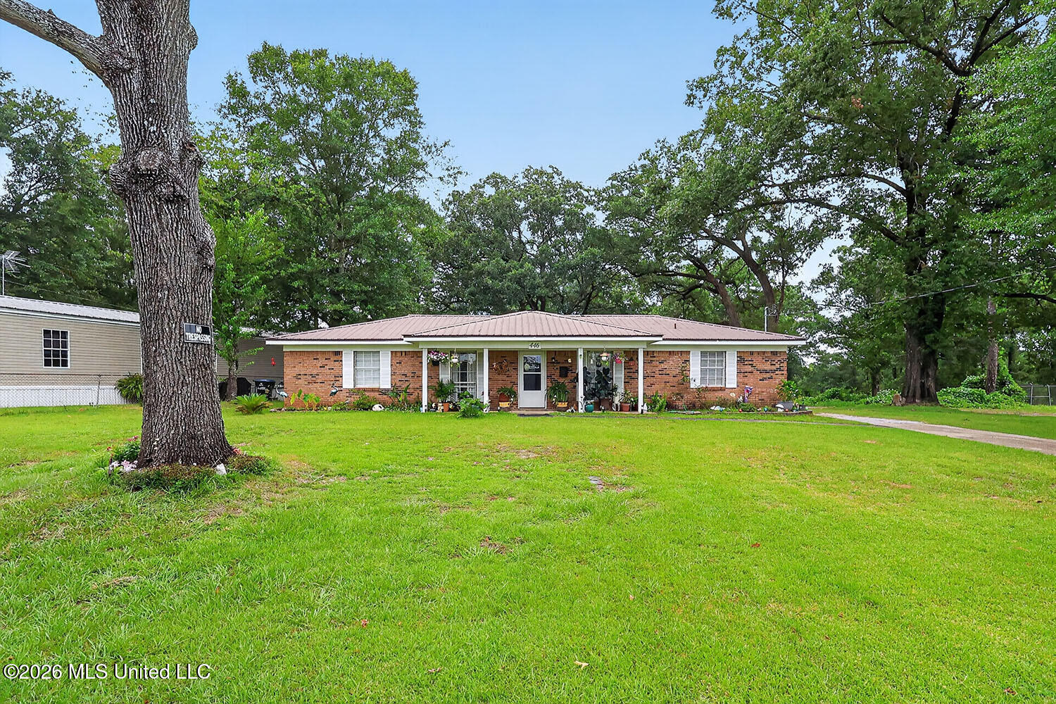 446 Park Street Property Photo 1