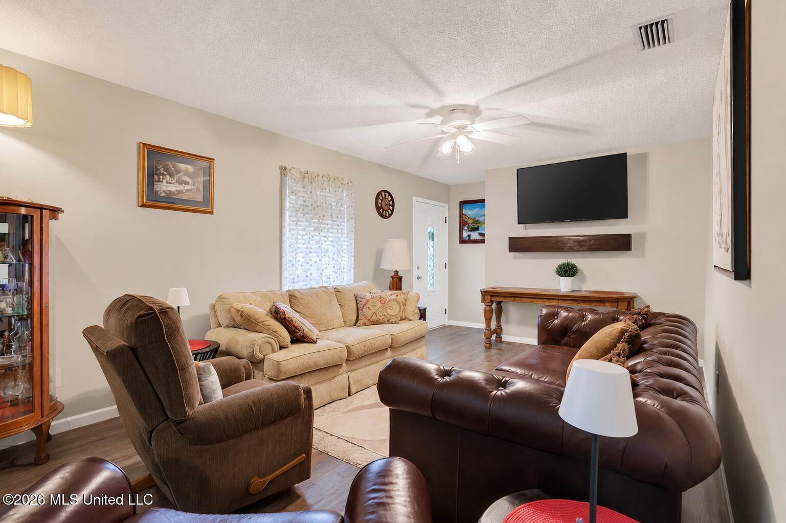 446 Park Street Property Photo 9