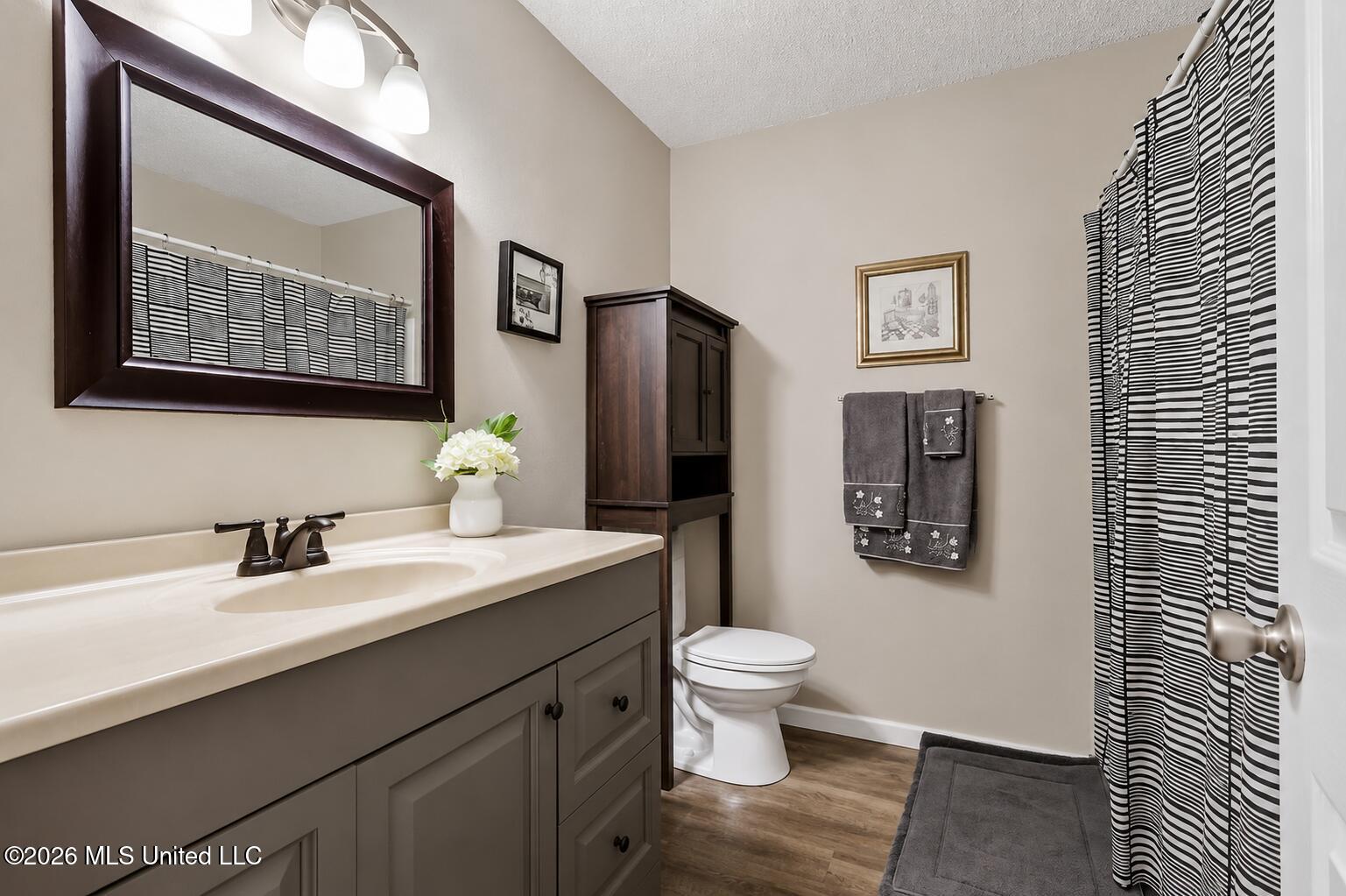 446 Park Street Property Photo 13