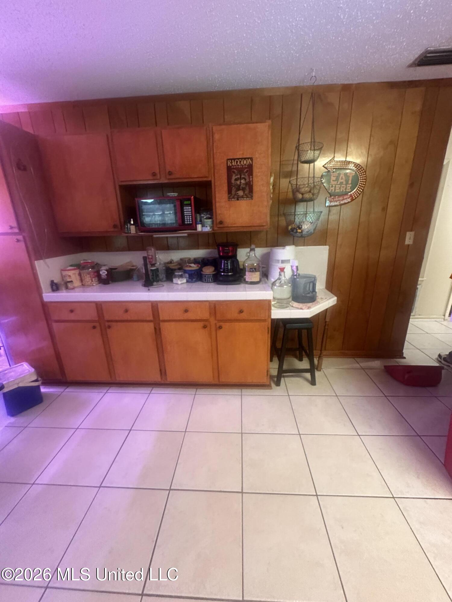 605 Pinewood Drive Property Photo 5
