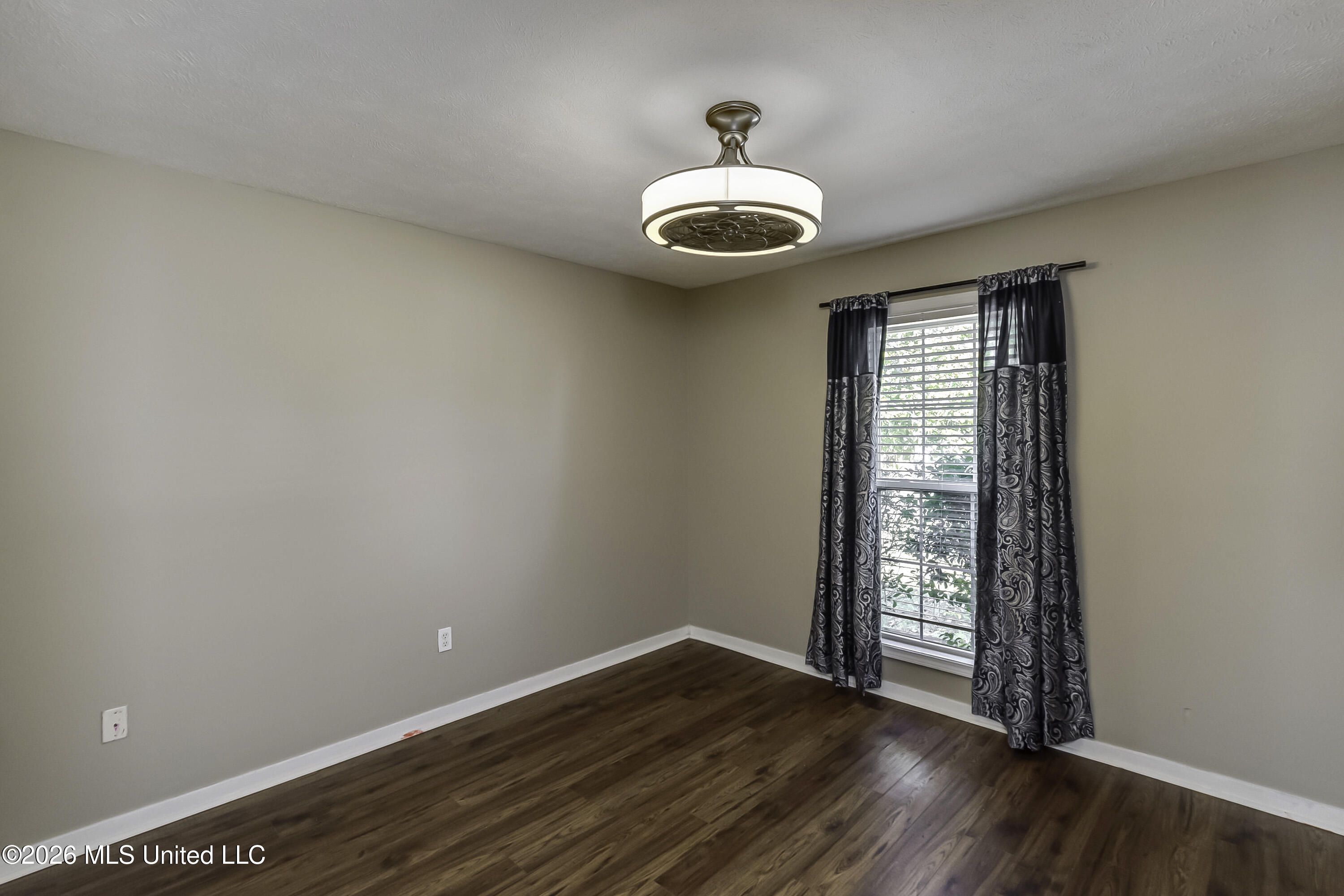 217 White Oak Place Property Photo 19