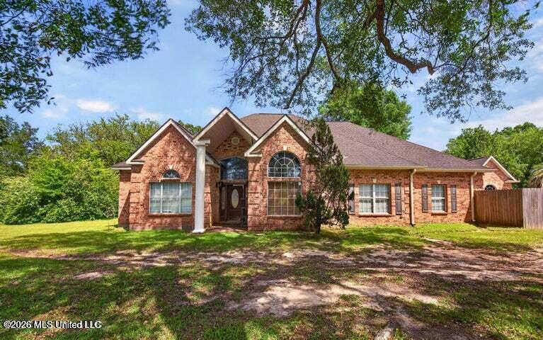 6918 Highway 11 Property Photo 1