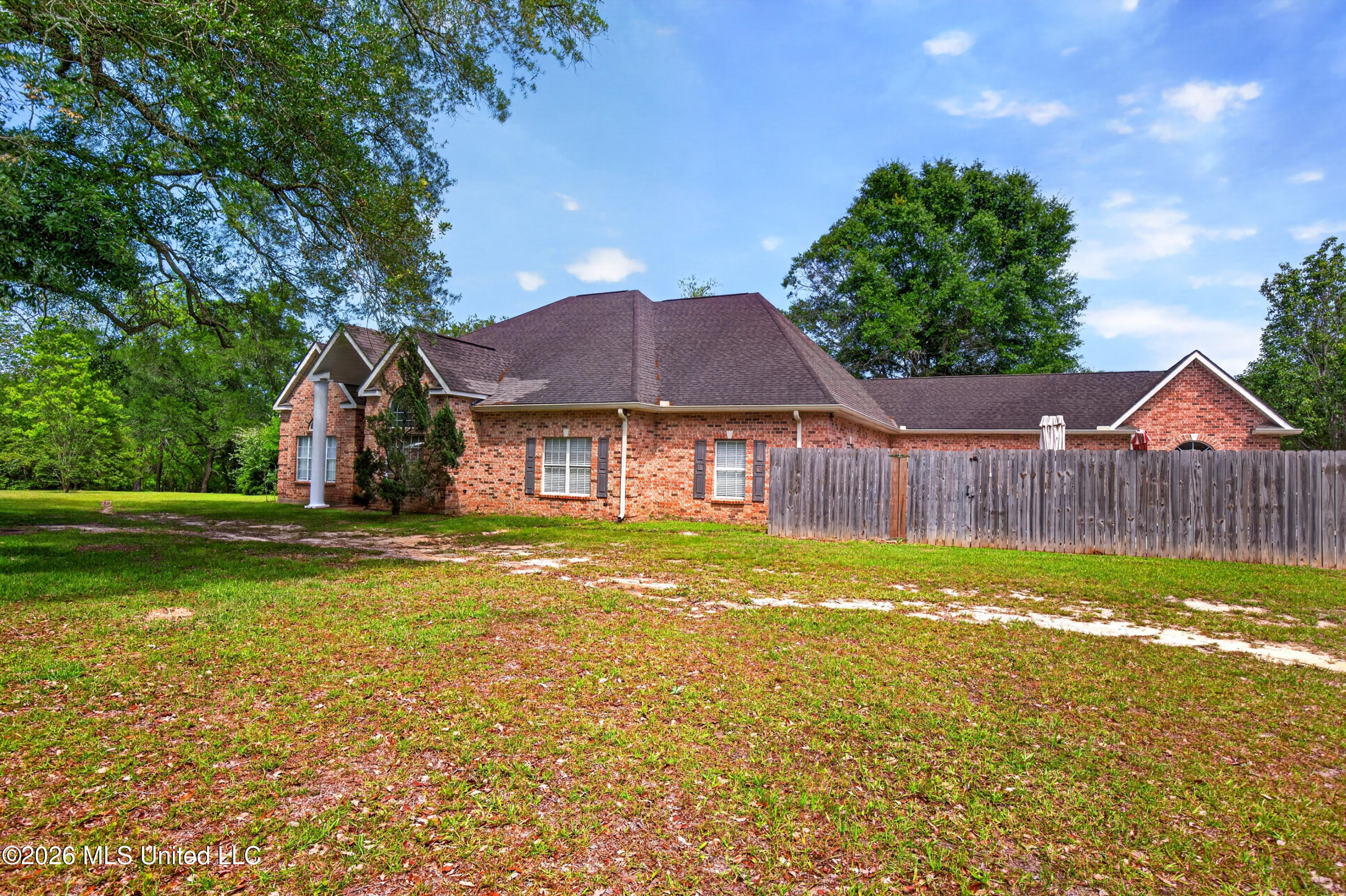 6918 Highway 11 Property Photo 3