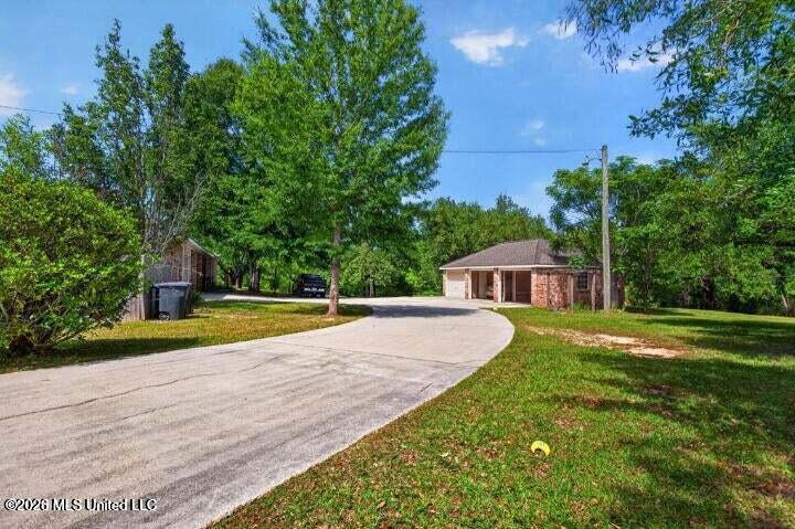 6918 Highway 11 Property Photo 4