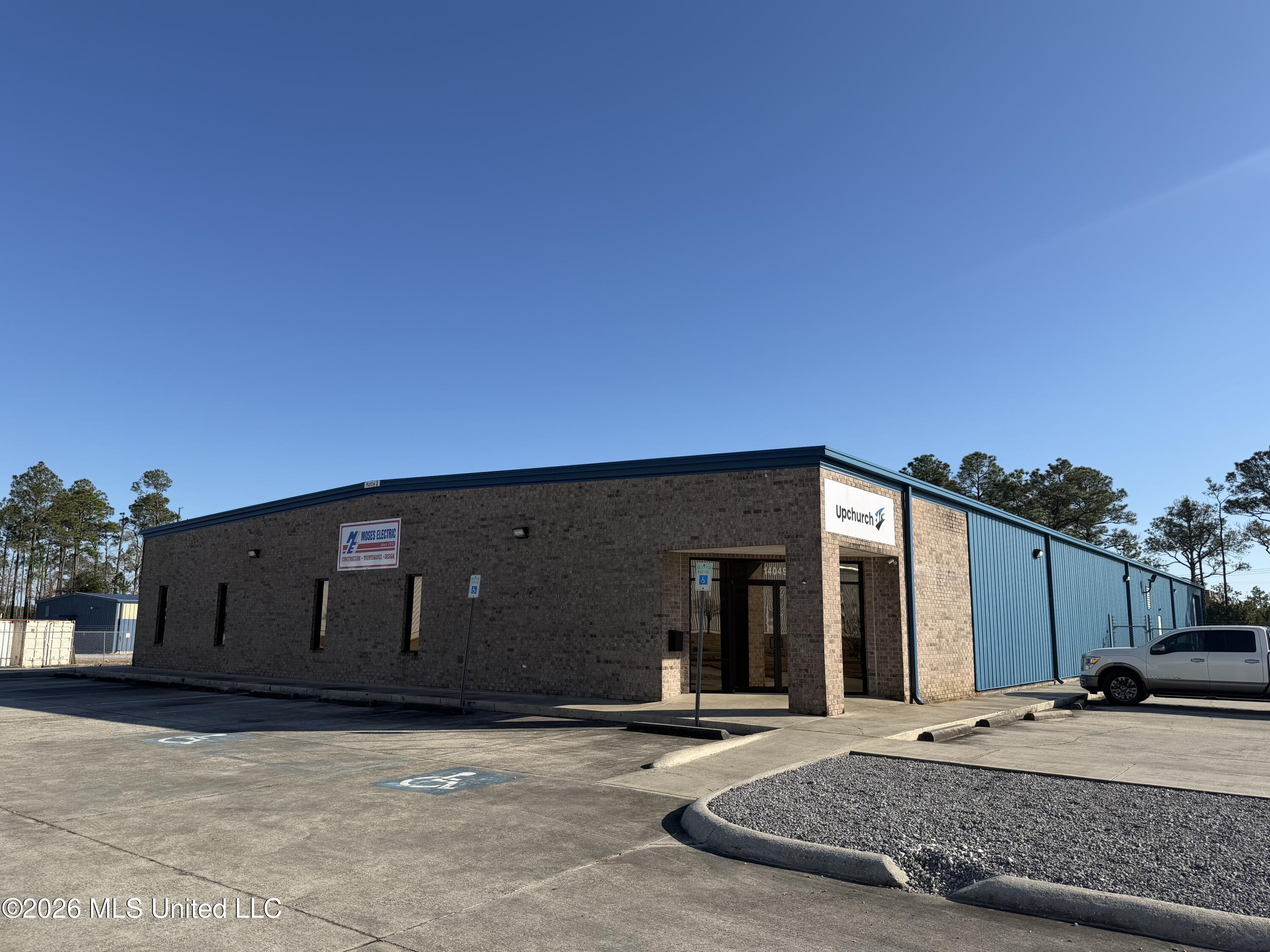 14049 Fastway Lane Property Photo 1