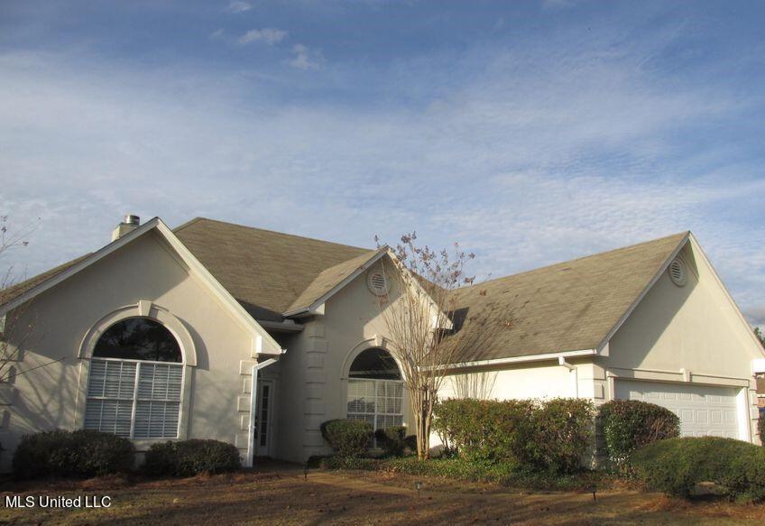 201 Apple Blossom Circle Property Photo 1