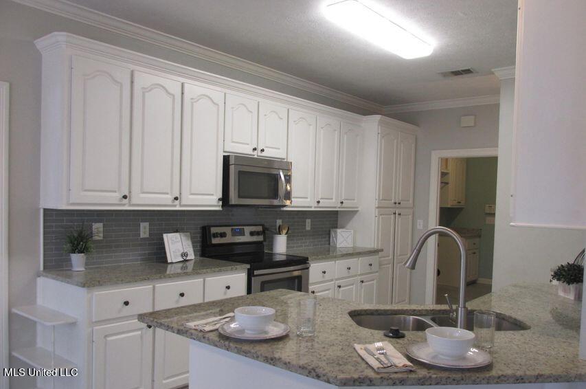 201 Apple Blossom Circle Property Photo 4