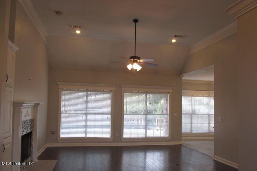 201 Apple Blossom Circle Property Photo 6