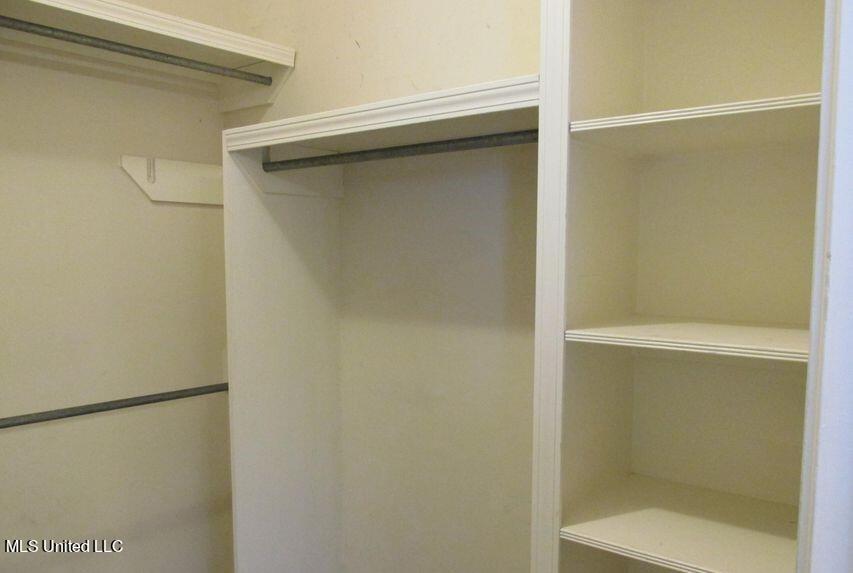 201 Apple Blossom Circle Property Photo 8