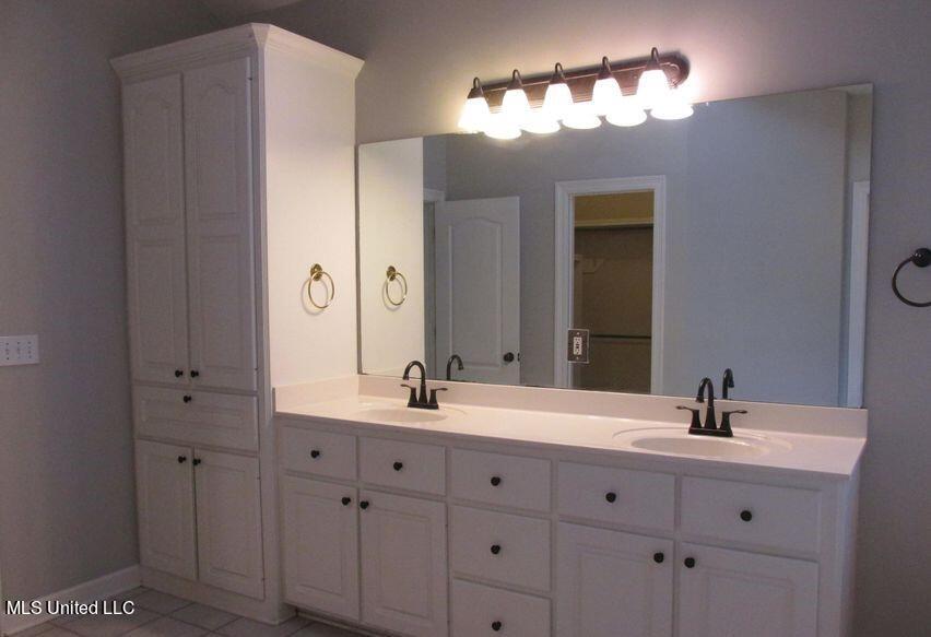 201 Apple Blossom Circle Property Photo 10