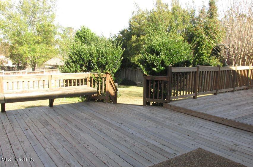 201 Apple Blossom Circle Property Photo 16