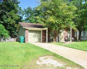 708 Beverly Drive Property Photo 3