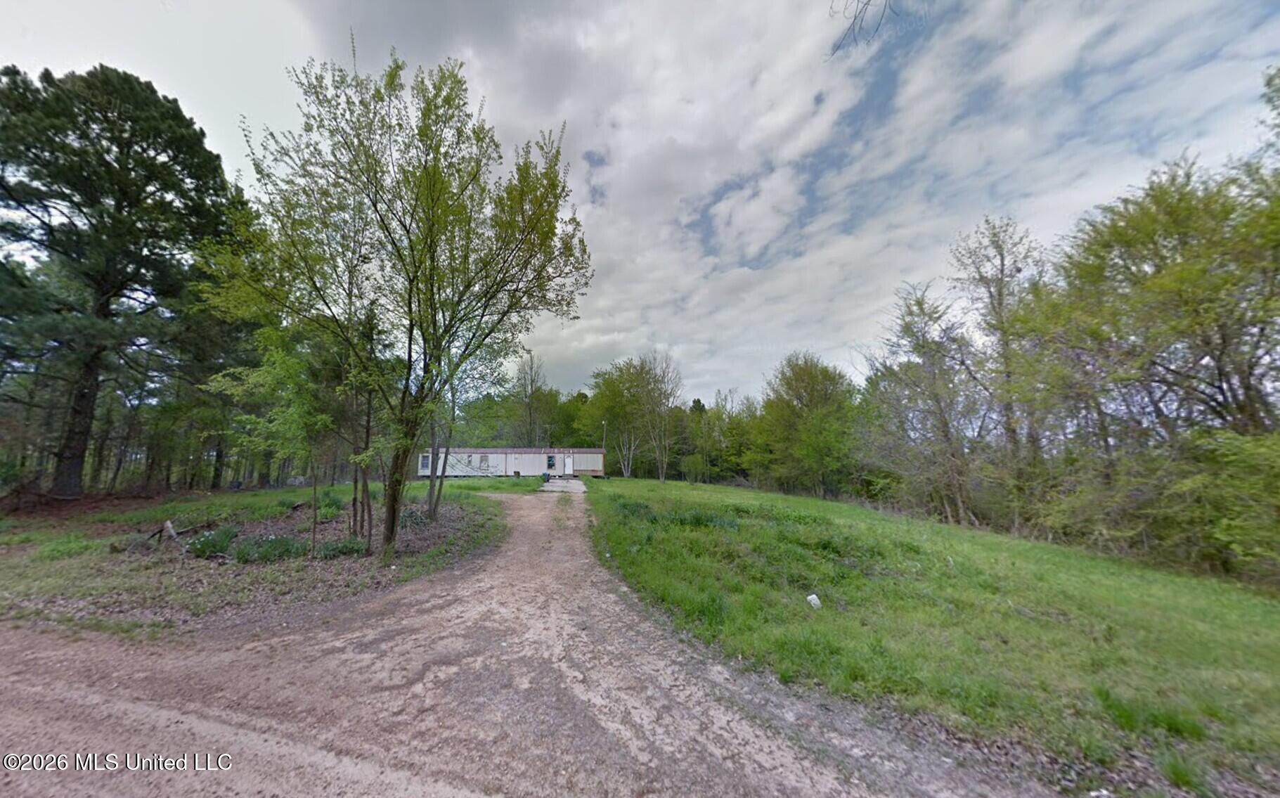 5680 Pine Hill Road Property Photo 2