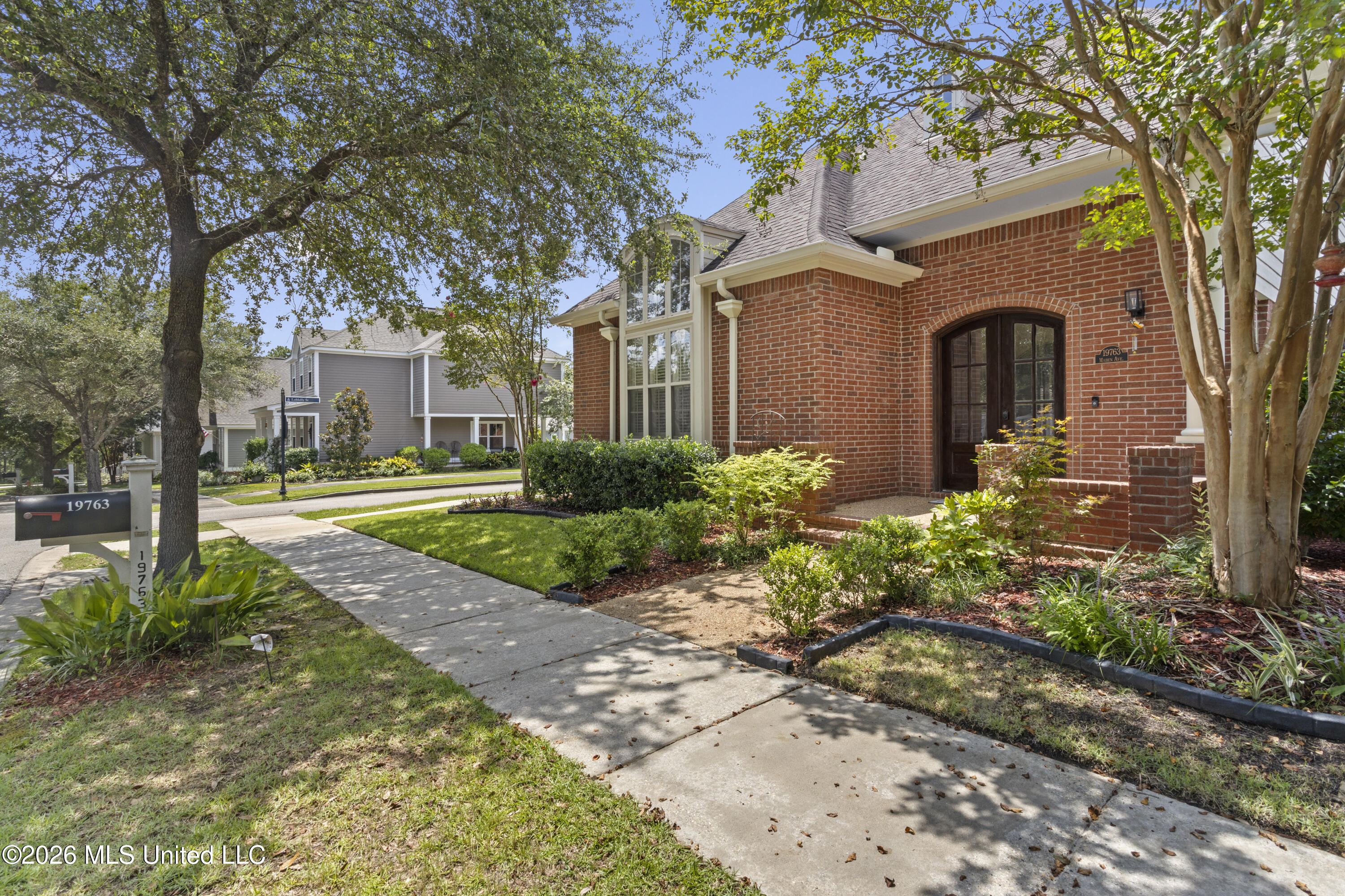 19763 Maben Avenue Property Photo 1