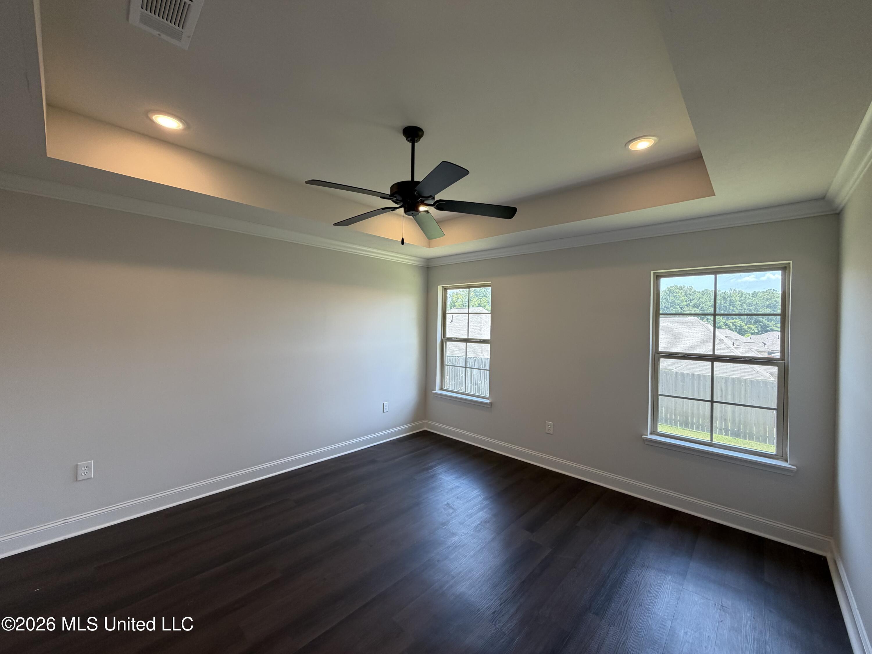 464 Silver Hill Drive Property Photo 9