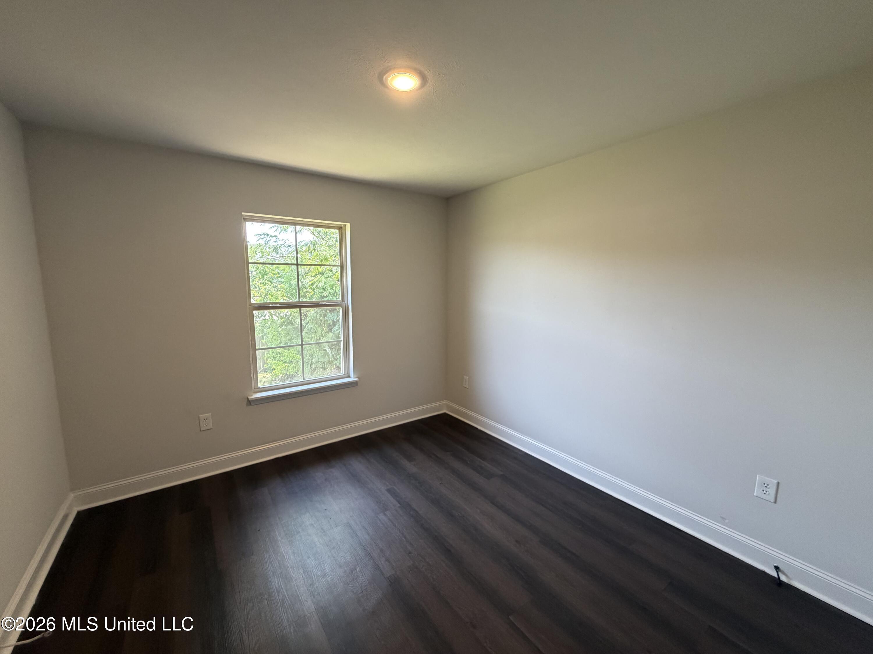 464 Silver Hill Drive Property Photo 17