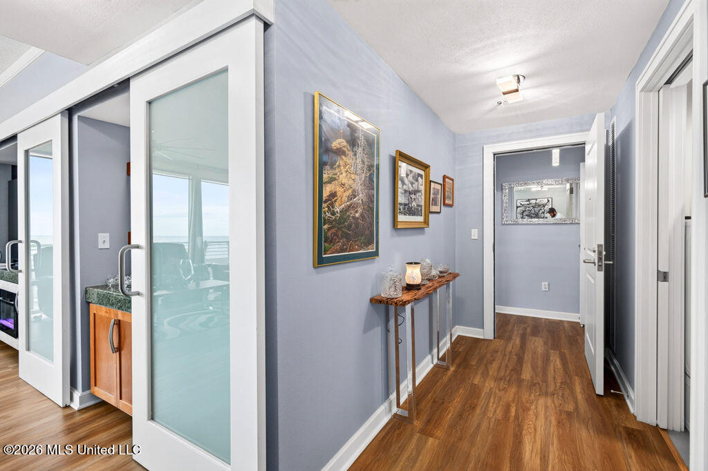 2060 Beach Boulevard Property Photo 6