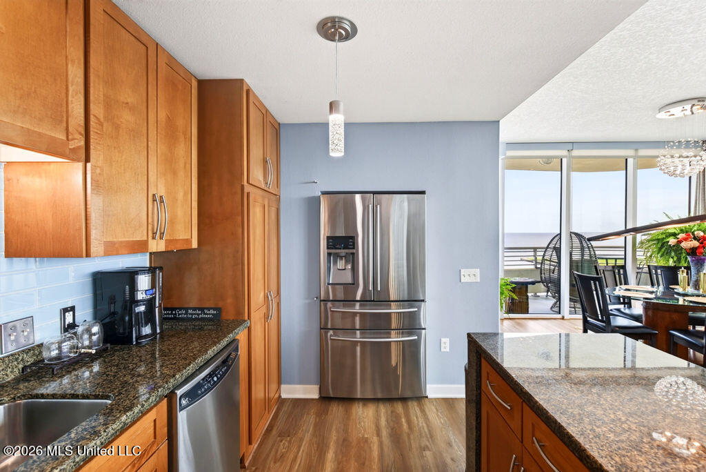 2060 Beach Boulevard Property Photo 14