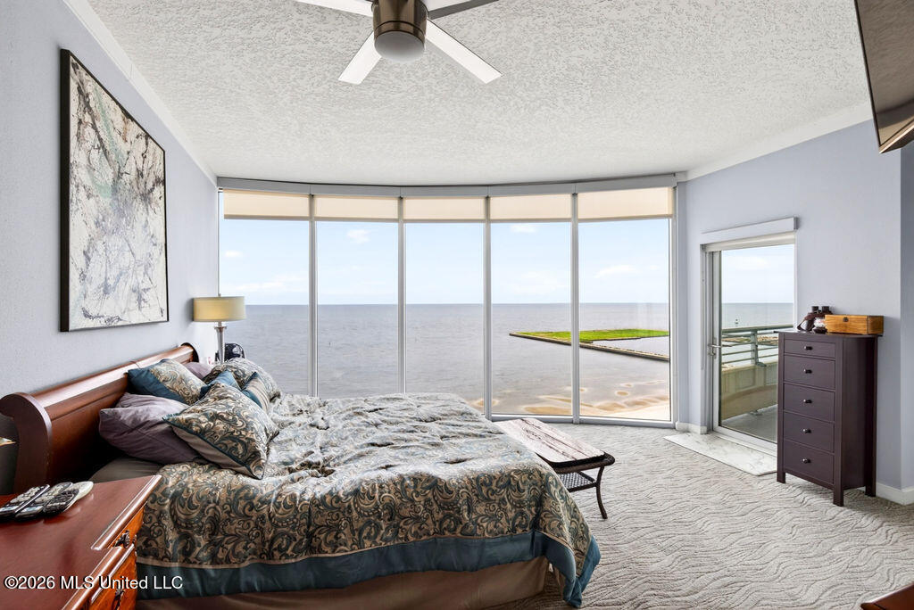 2060 Beach Boulevard Property Photo 18
