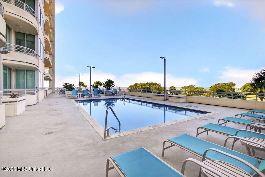 2060 Beach Boulevard Property Photo 38