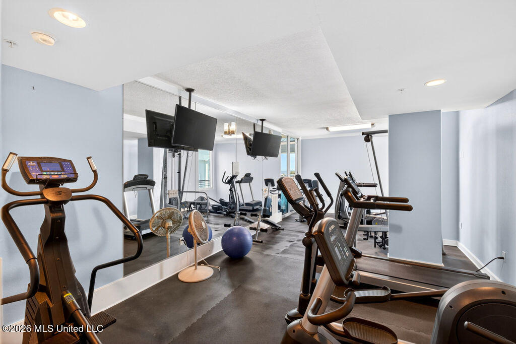 2060 Beach Boulevard Property Photo 40