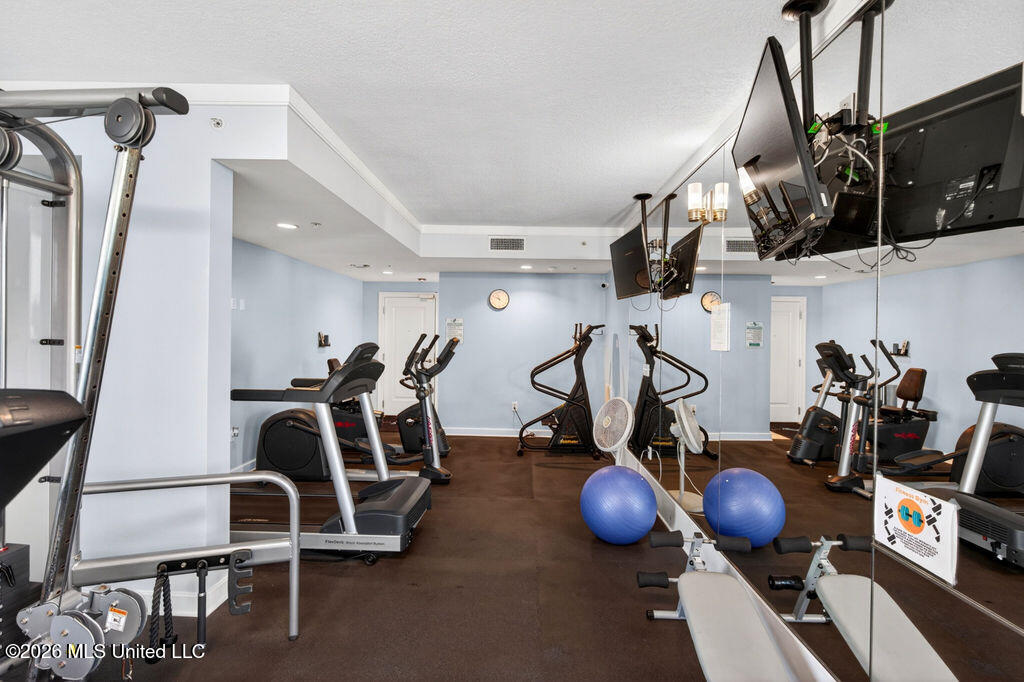 2060 Beach Boulevard Property Photo 41