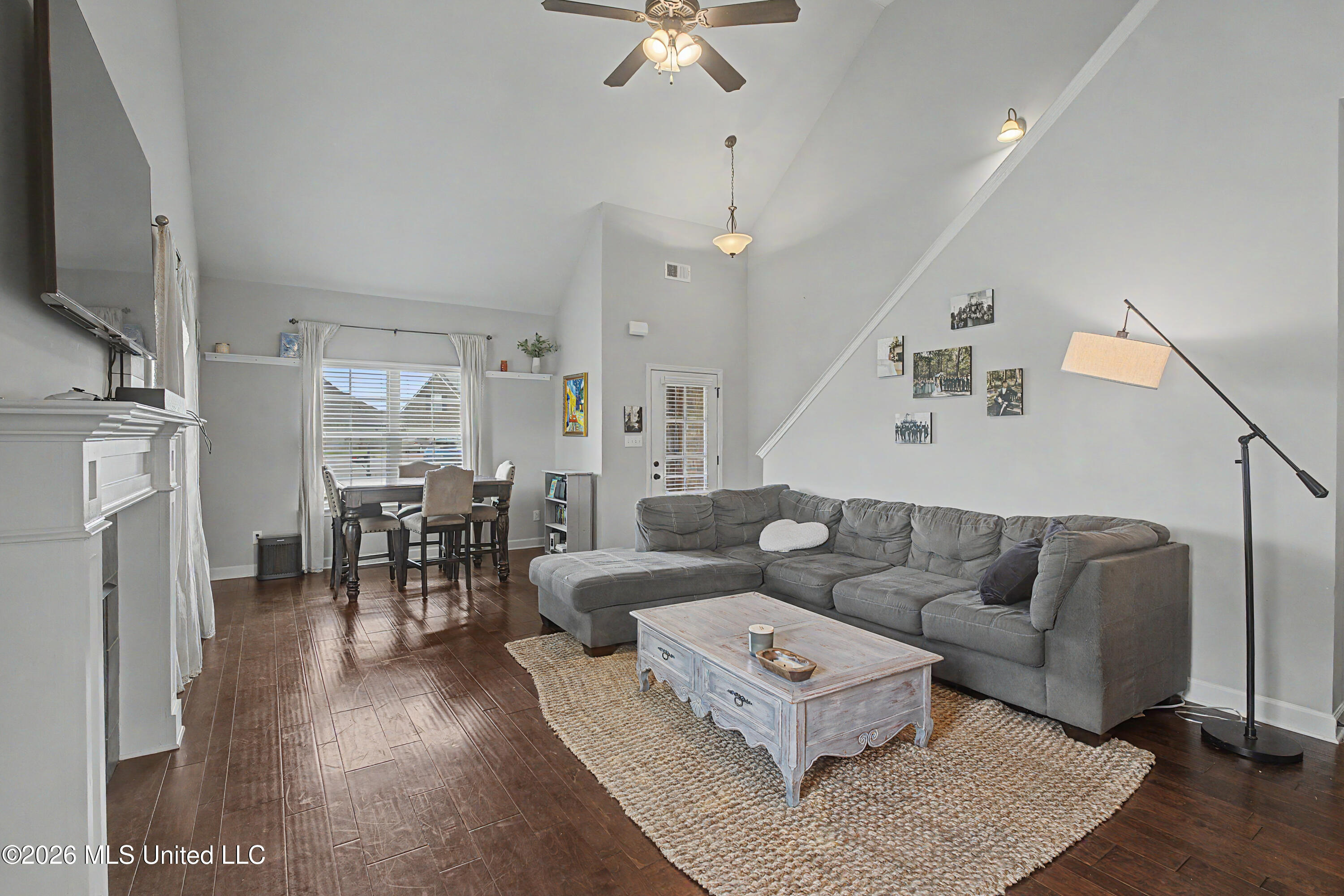 3572 Sabra Lane Property Photo 8