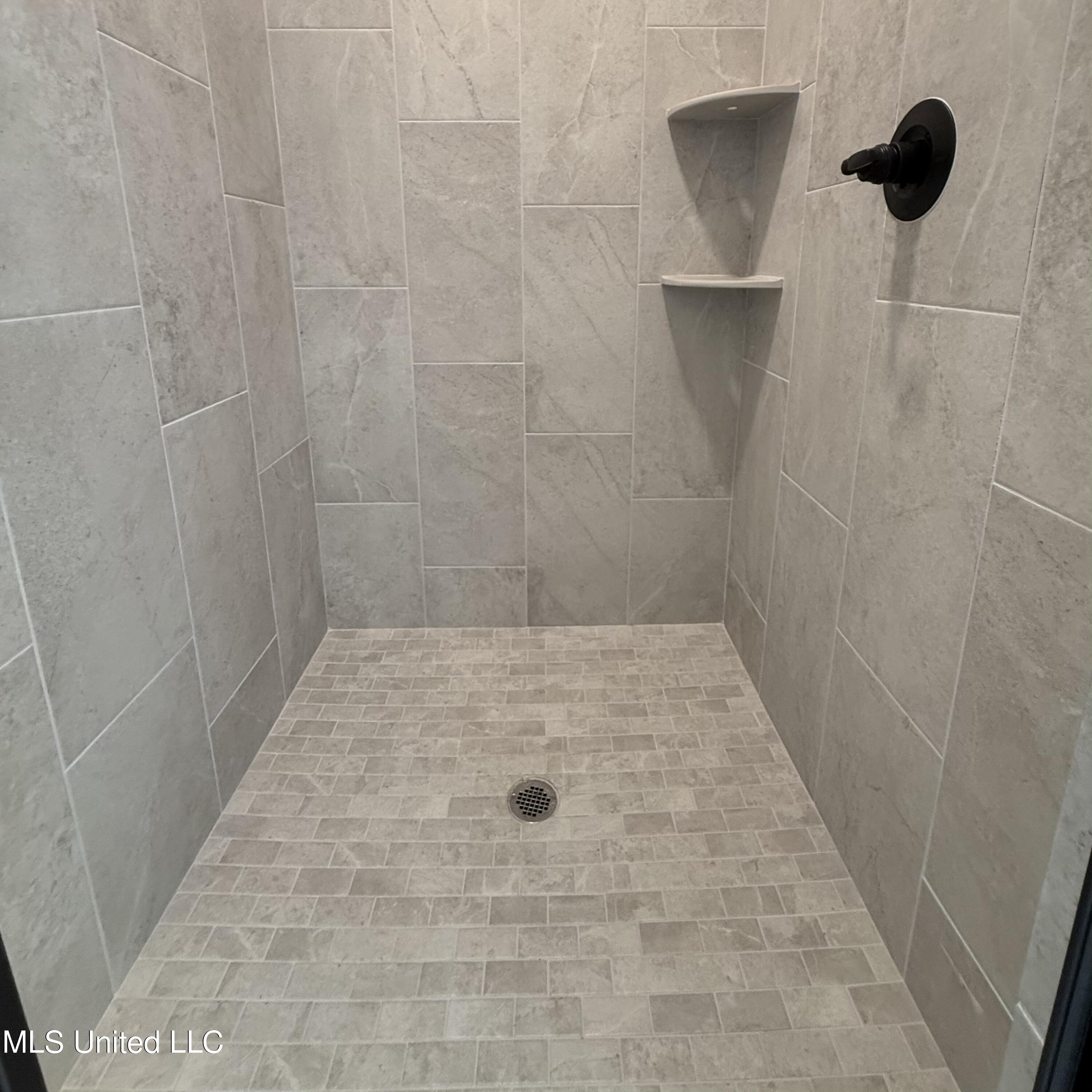 493 Sunflower Street Property Photo 17