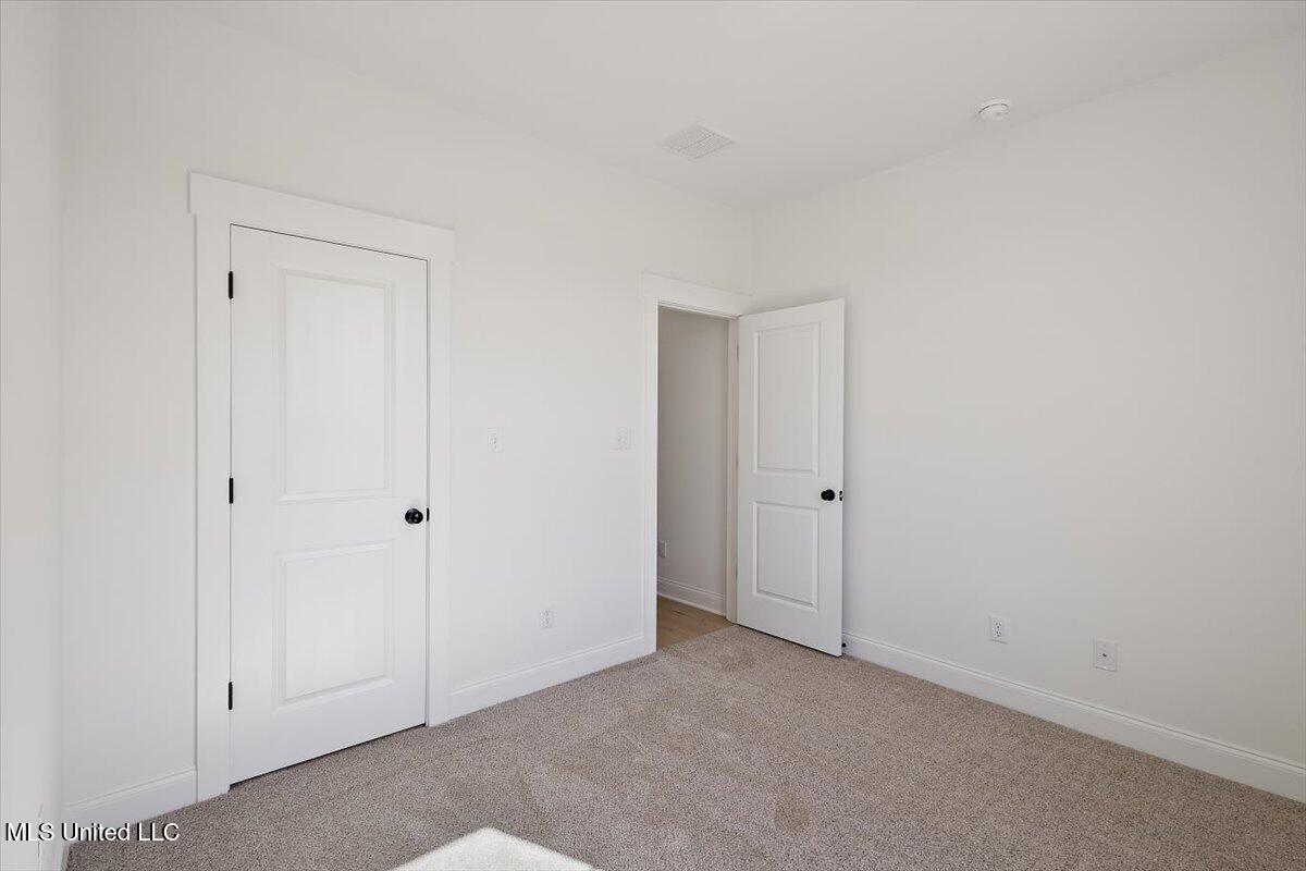 517 Sunflower Street Property Photo 18