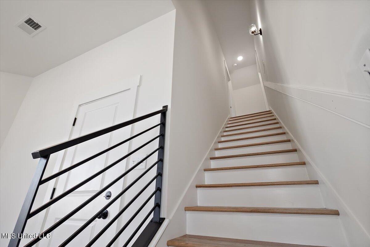 517 Sunflower Street Property Photo 23