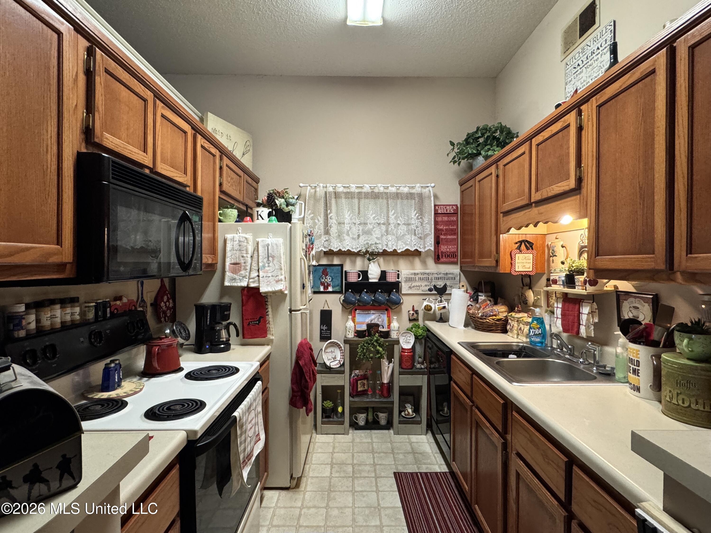 7291 Madelyn Cove Property Photo 5