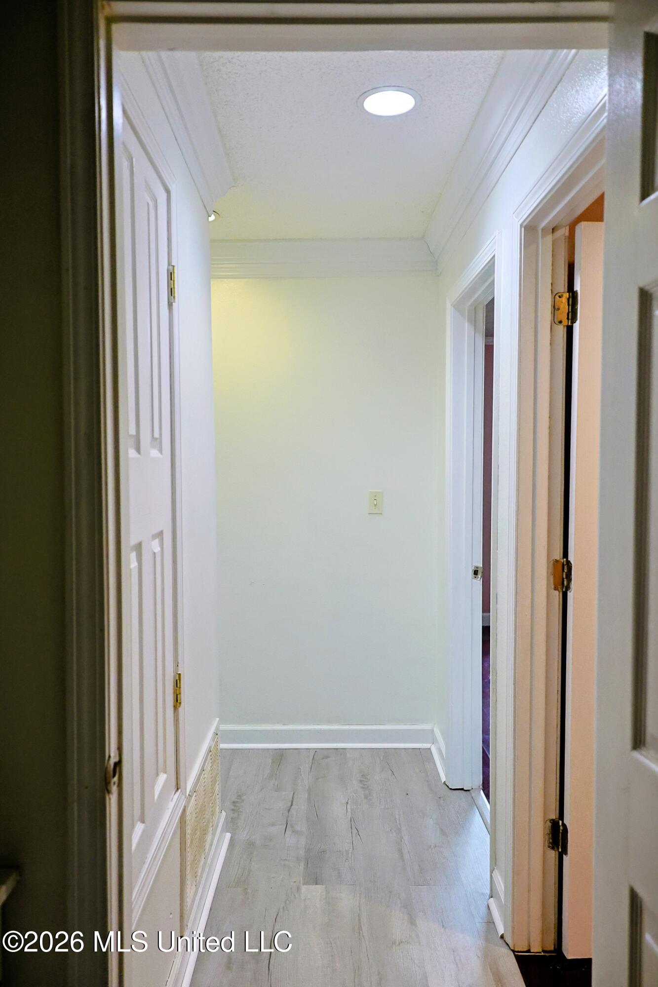 906 Belair Street Property Photo 6
