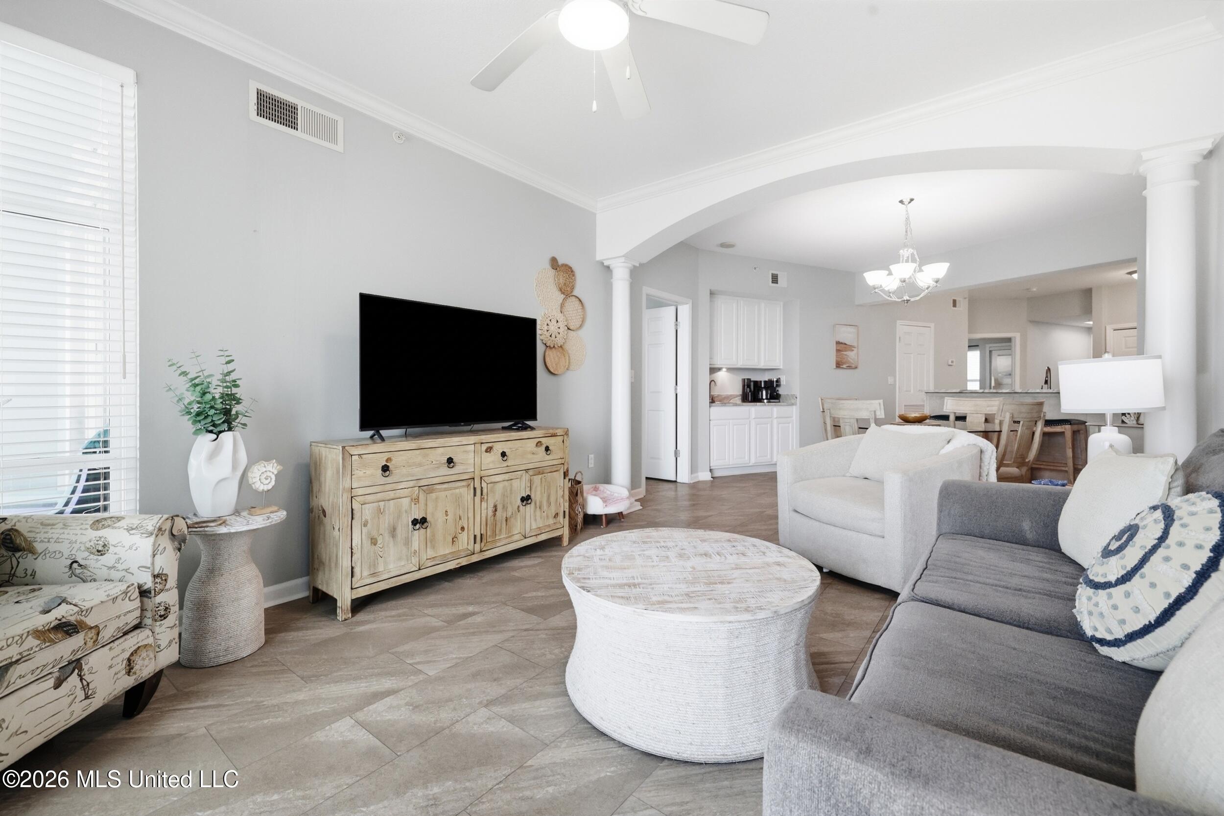 2228 Beach Drive Property Photo 8