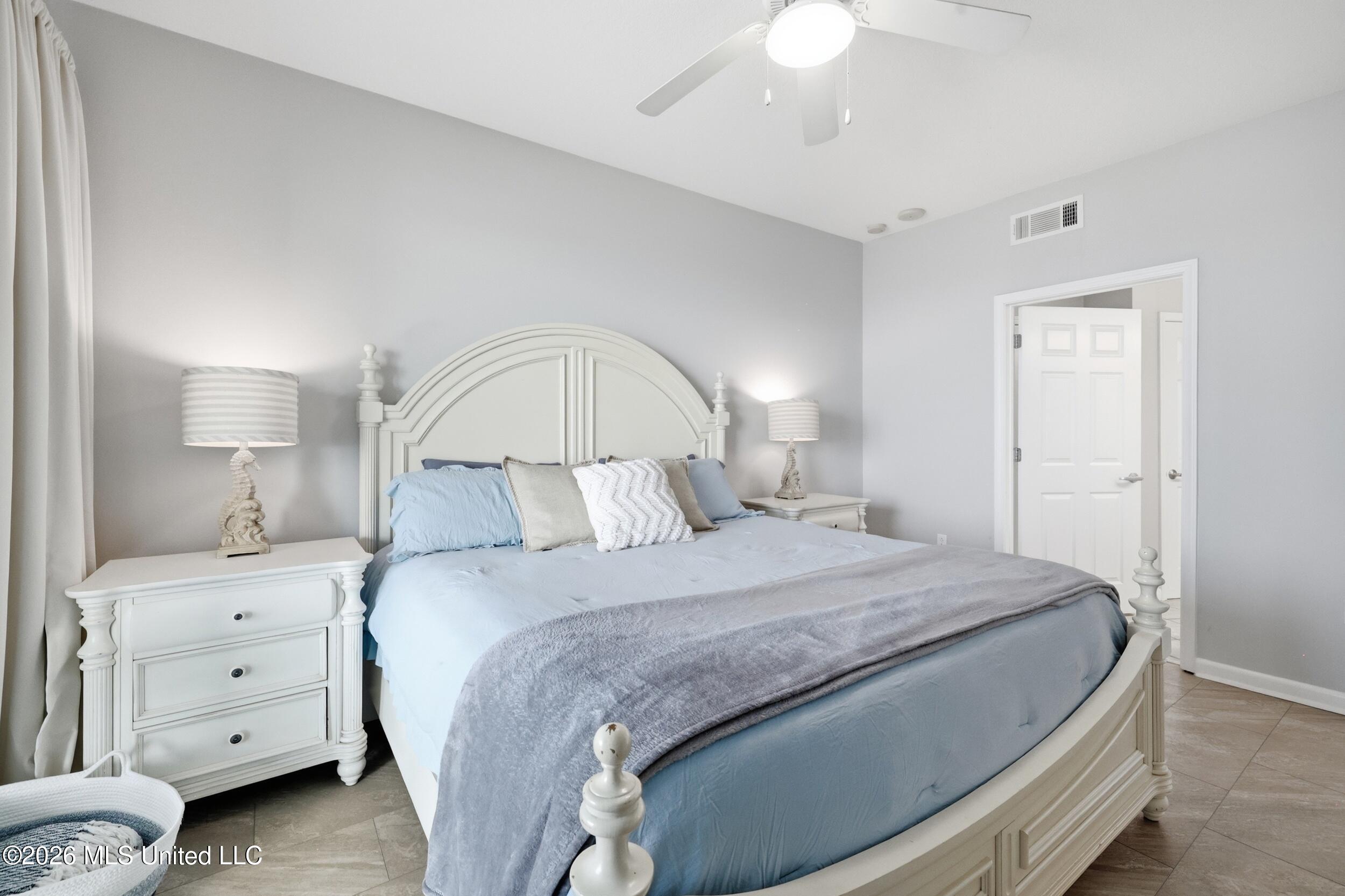 2228 Beach Drive Property Photo 19