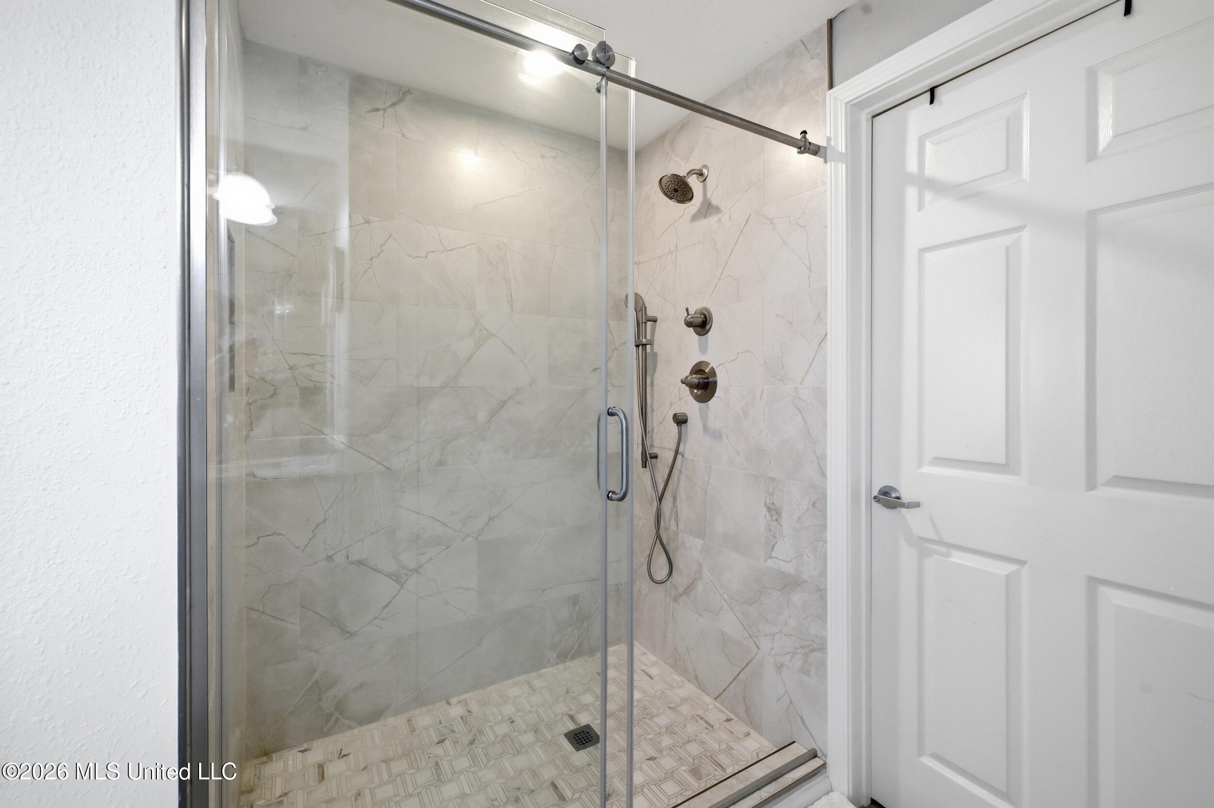2228 Beach Drive Property Photo 21