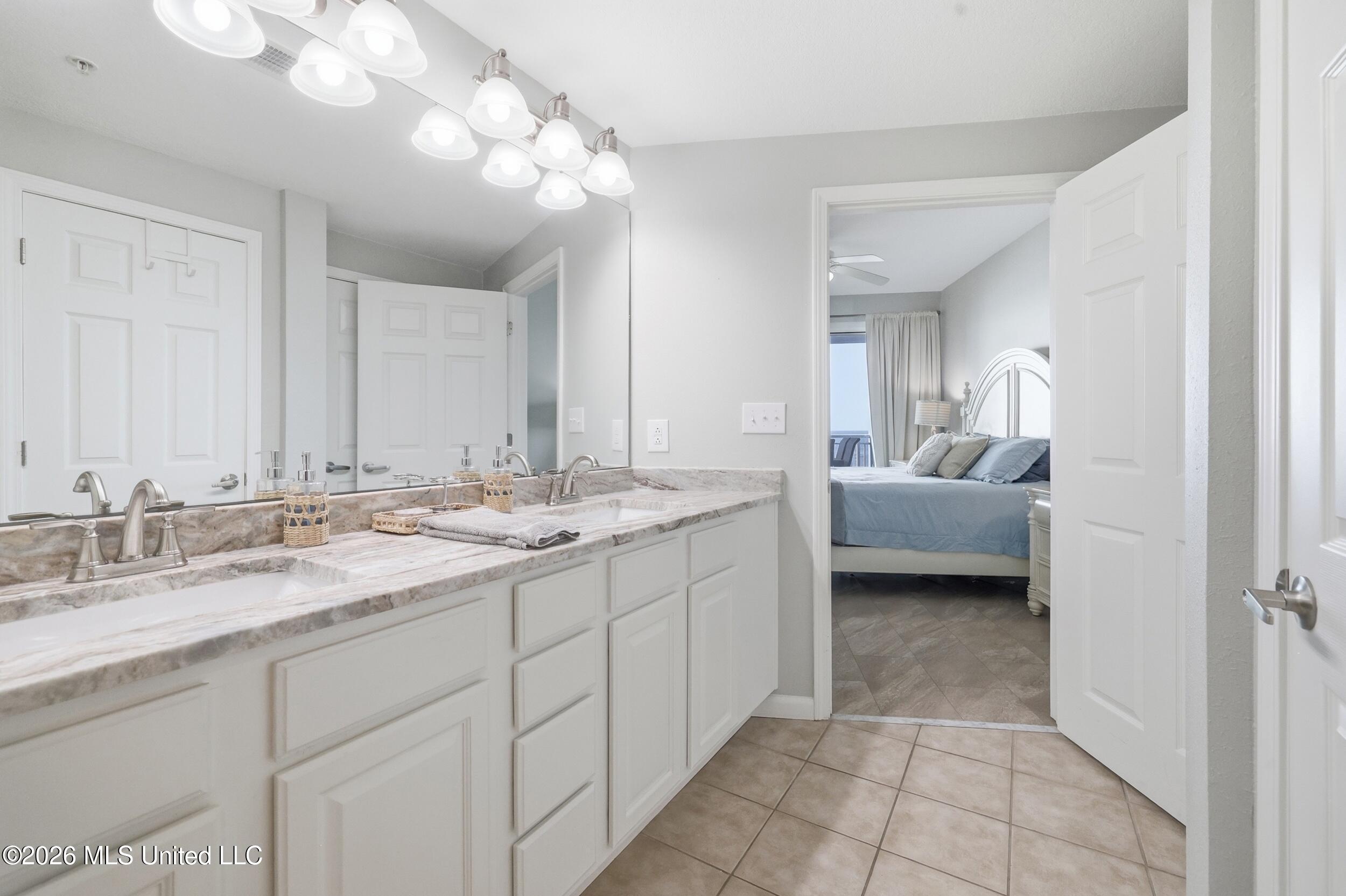 2228 Beach Drive Property Photo 22