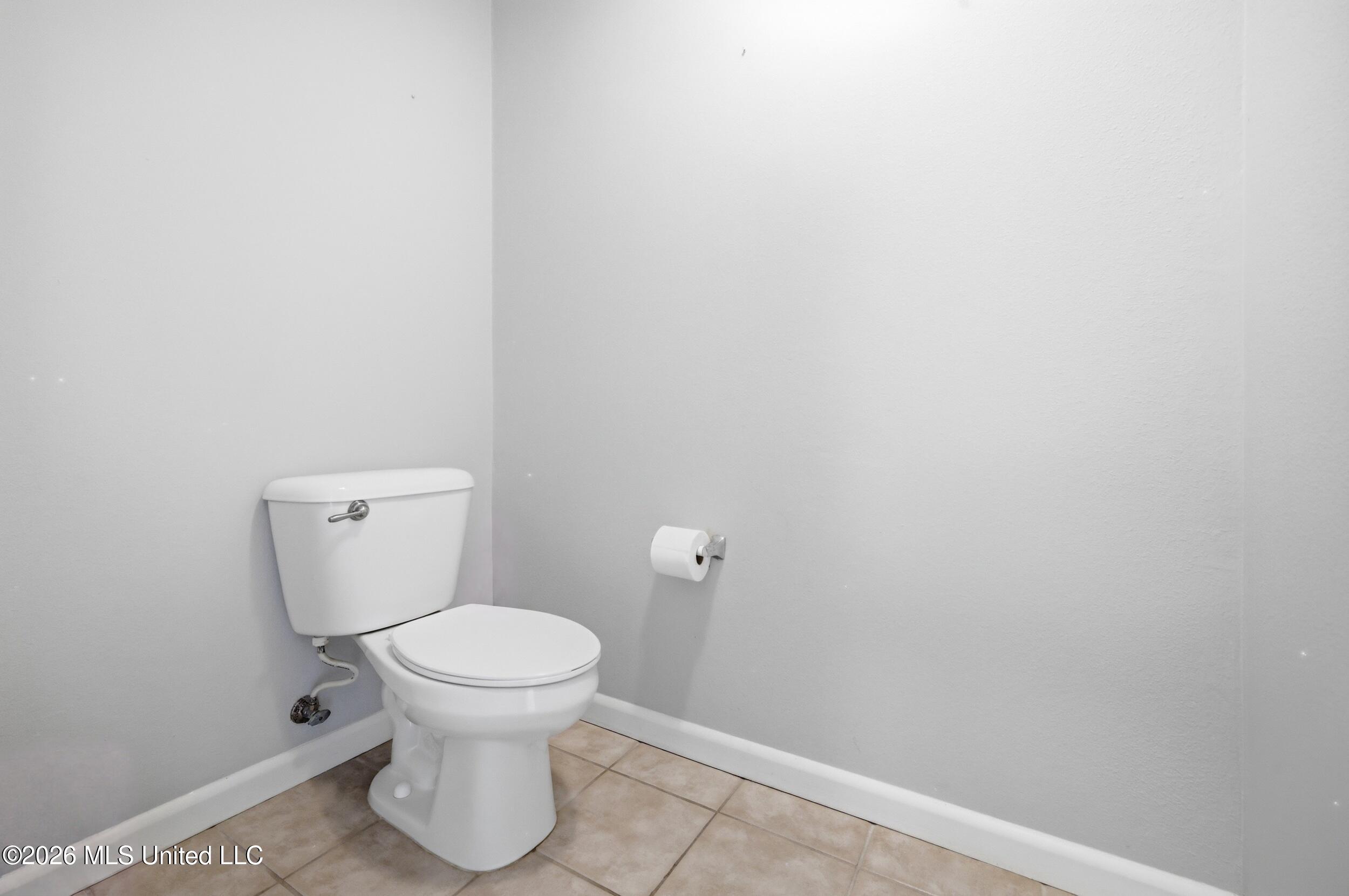 2228 Beach Drive Property Photo 24
