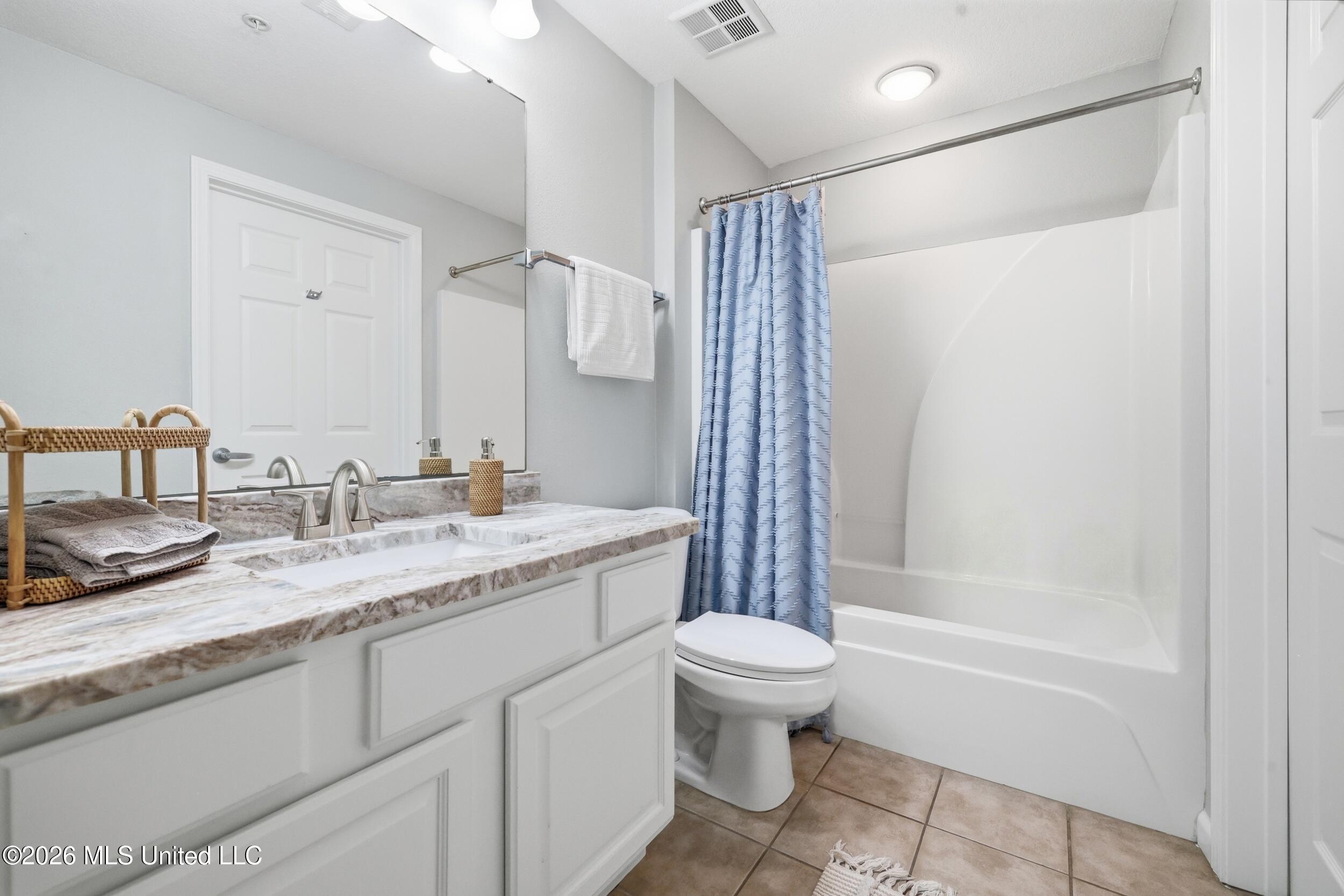 2228 Beach Drive Property Photo 29