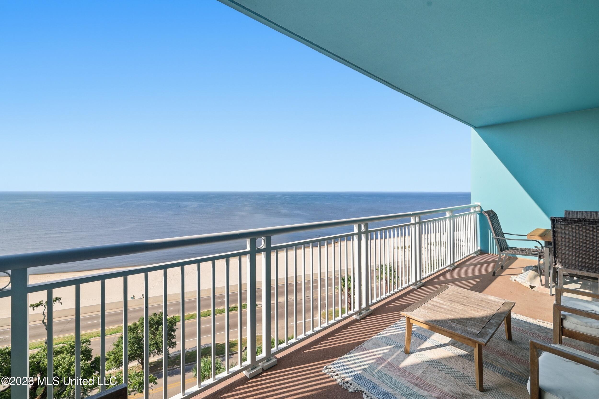 2228 Beach Drive Property Photo 31