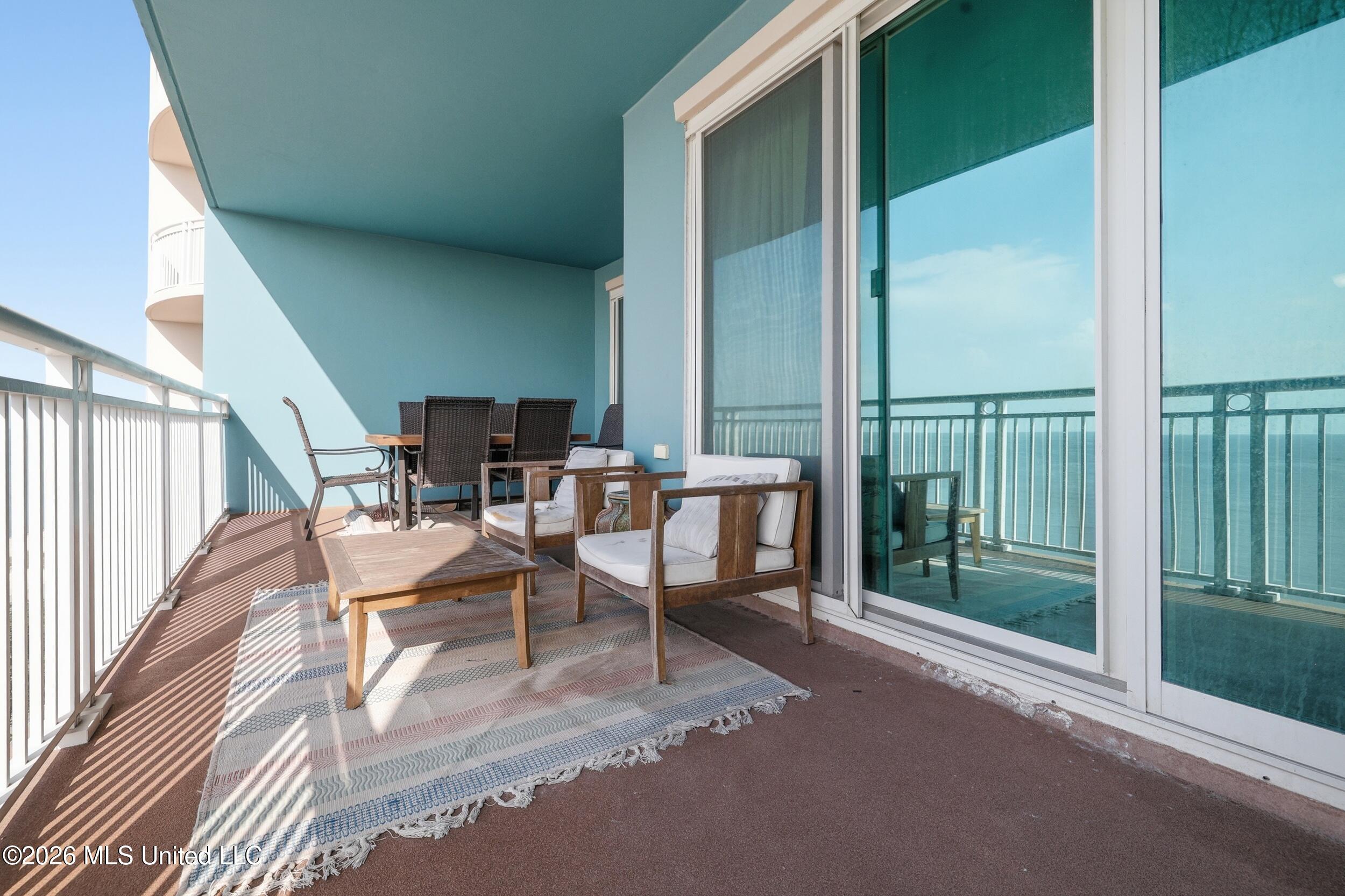 2228 Beach Drive Property Photo 32