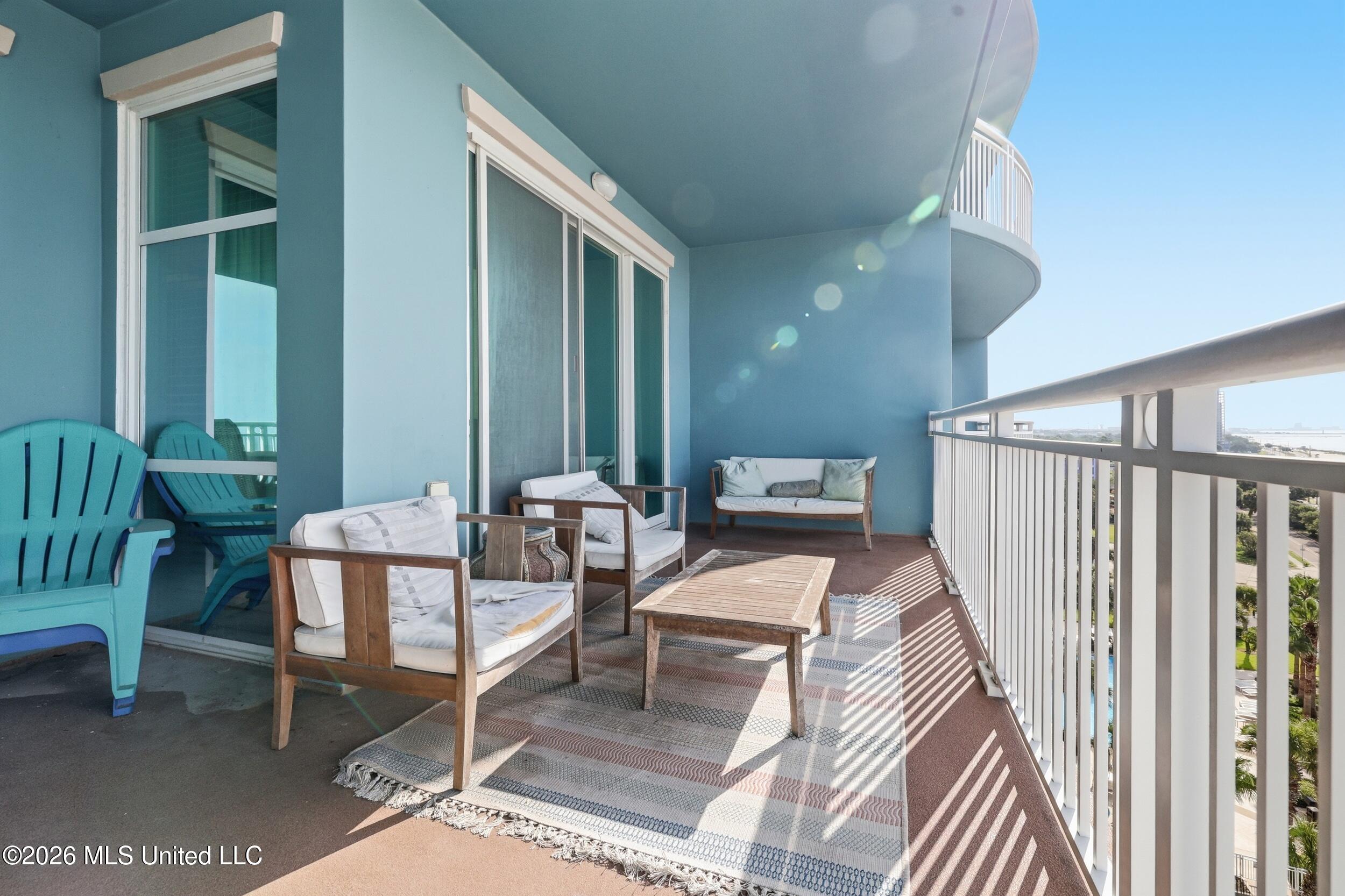2228 Beach Drive Property Photo 33